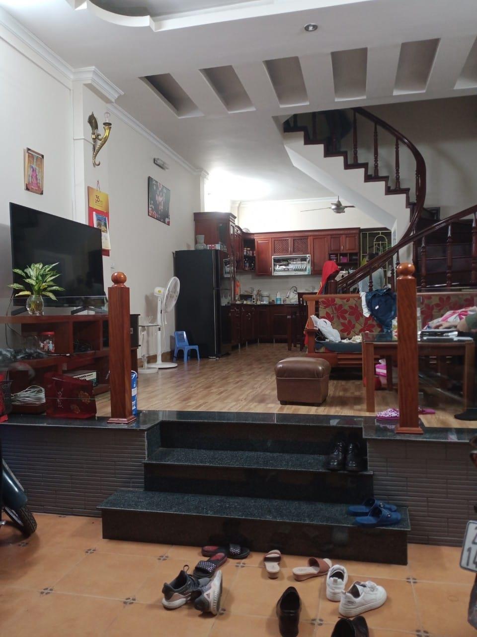 Bán Nhà Trần Duy Hưng Cầu Giấy, 9Tỷ 58m 5Tầng Mặt tiền 5m, Oto Nhà Đẹp Ngõ Thông