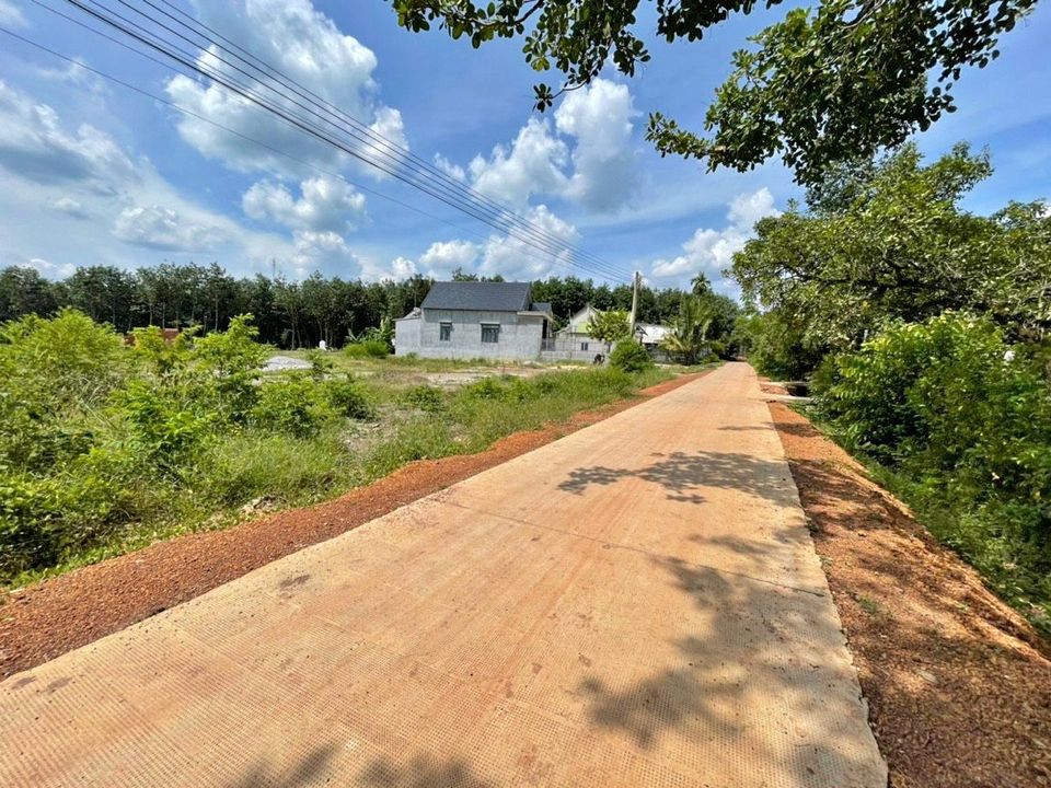 CHÚ TƯ TUỔI GIÀ CẦN BÁN MẢNH ĐẤT 1245M2 CÓ 500M THỔ CƯ NGAY CHỢ, SÂN BAY.