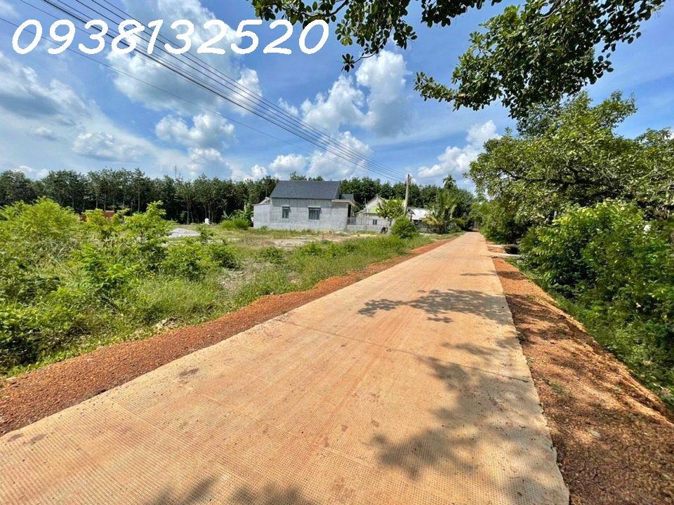 [NGƯỜI THẬT VIỆC THẬT] CẮT LỖ 200TR mảnh đất Thổ Cư ngay QL13, sát chợ DT 3440m2 giá 290TR