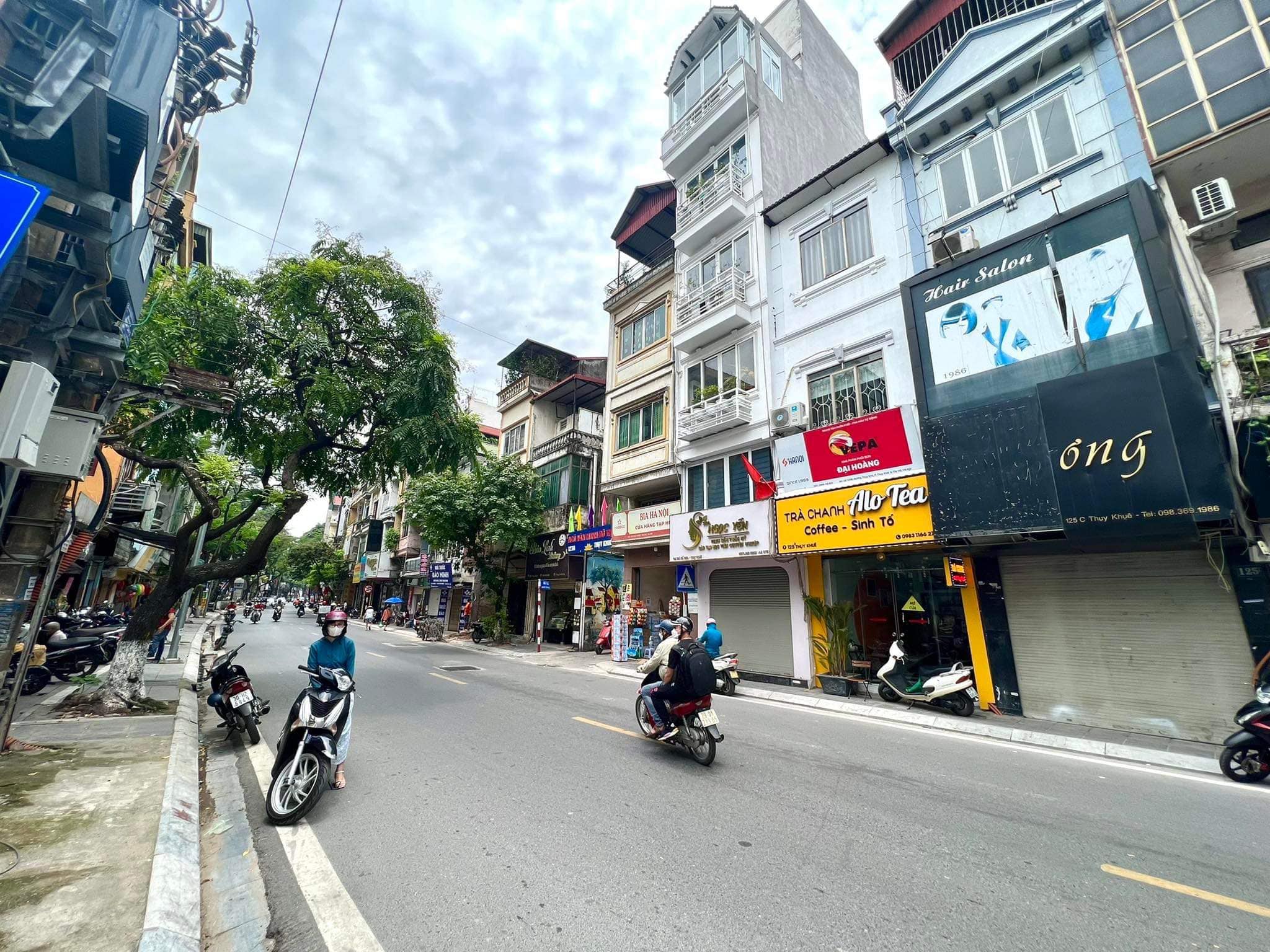 Nhà mặt phố Thuỵ Khuê,Ba Đình 28m2 x3Tầng, kinh doanh,vỉa hè, giá 6.65 tỷ