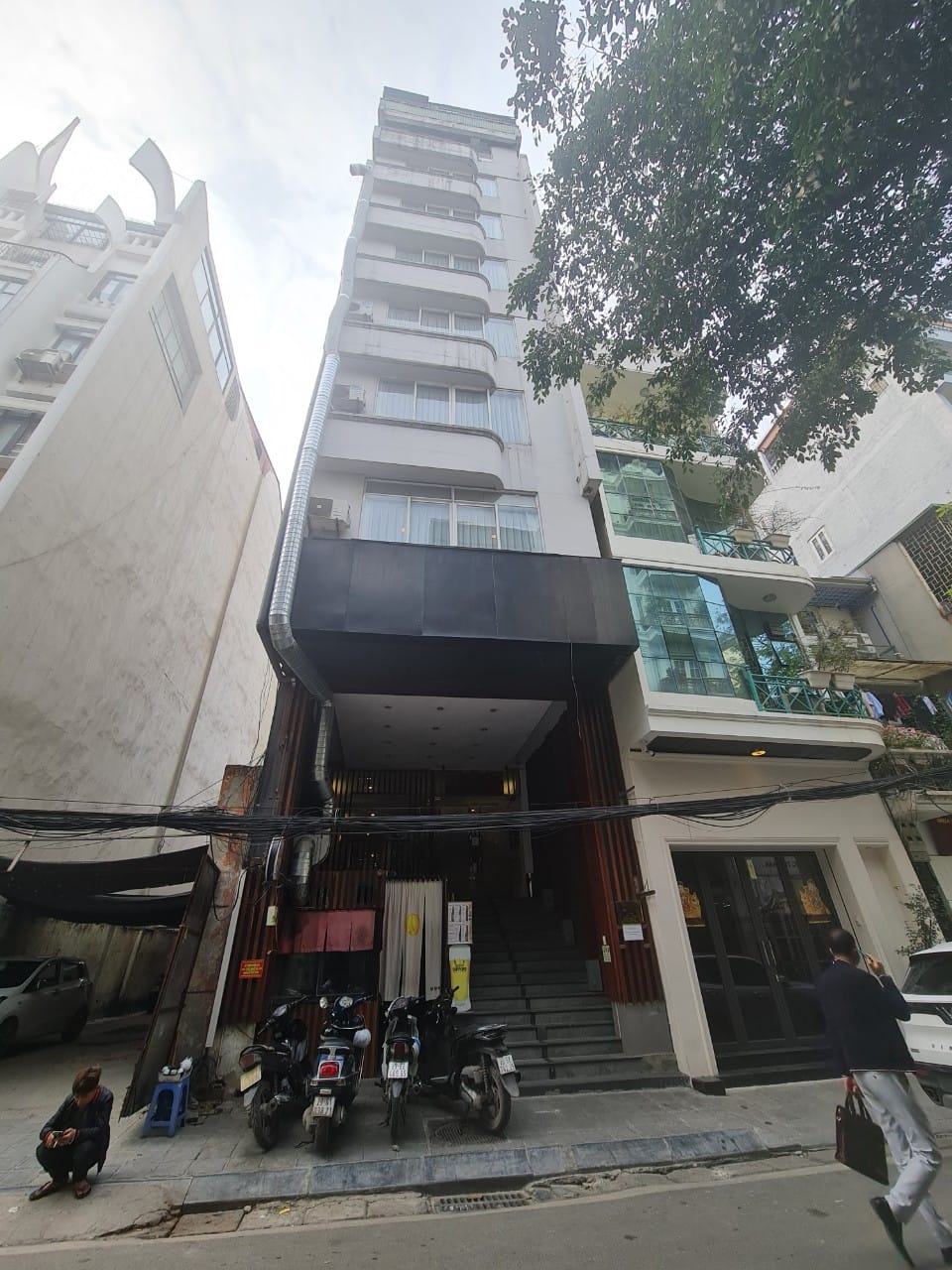 Bán Nhà 10 Tầng Mặt Phố Bùi Thị Xuân 185M2 MT 6.2M 123 Tỷ-Mô Hình Khách Sạn 30 P