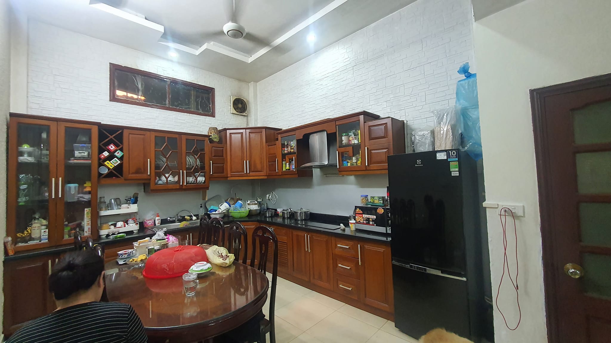 Bán Nhà Chùa Láng, Đống Đa, DT 64m2, MT 5m, Giá 10,5 Tỷ .