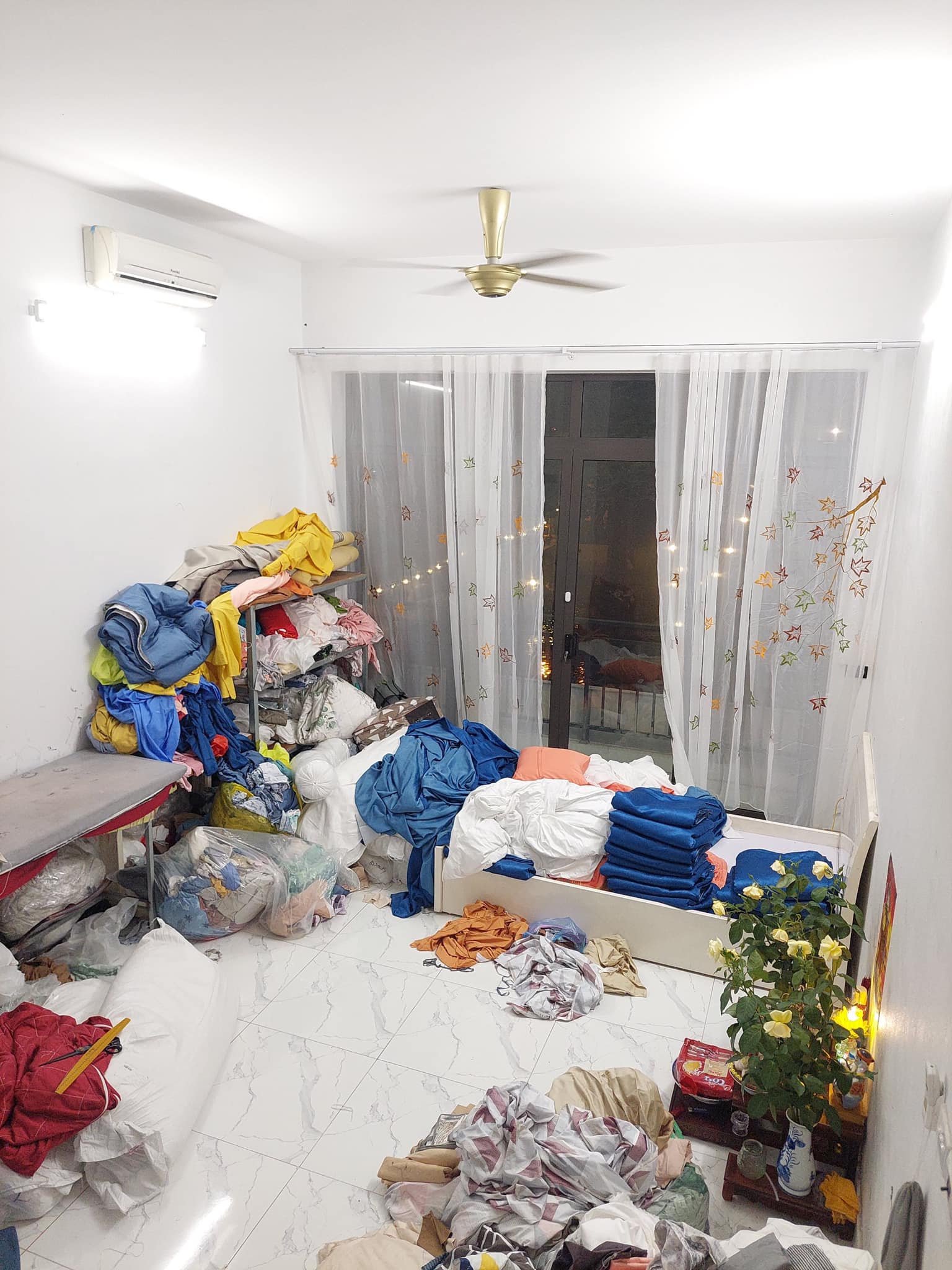 Nhỉnh 4 tỷ Ô TÔ đỗ cửa phố Hoàng Ngọc Phách-28m2 - 5 tầng -mặt tiền 4m, kinh doanh đỉnh