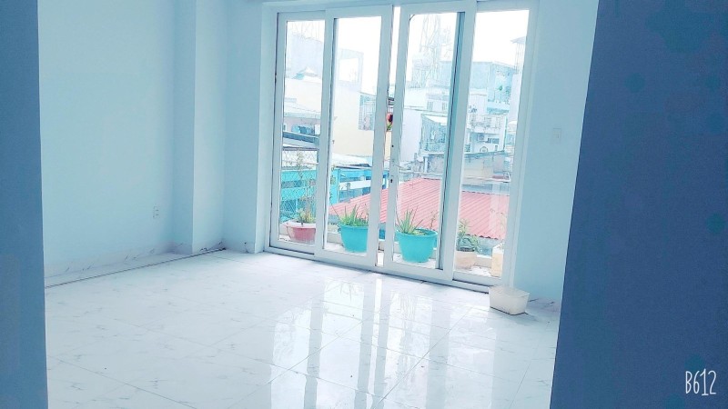 Nhà mặt tiền giá rẻ gần Bảy Hiền, Tân Bình 4 tầng, 4x8, chỉ 5 tỷ hơn