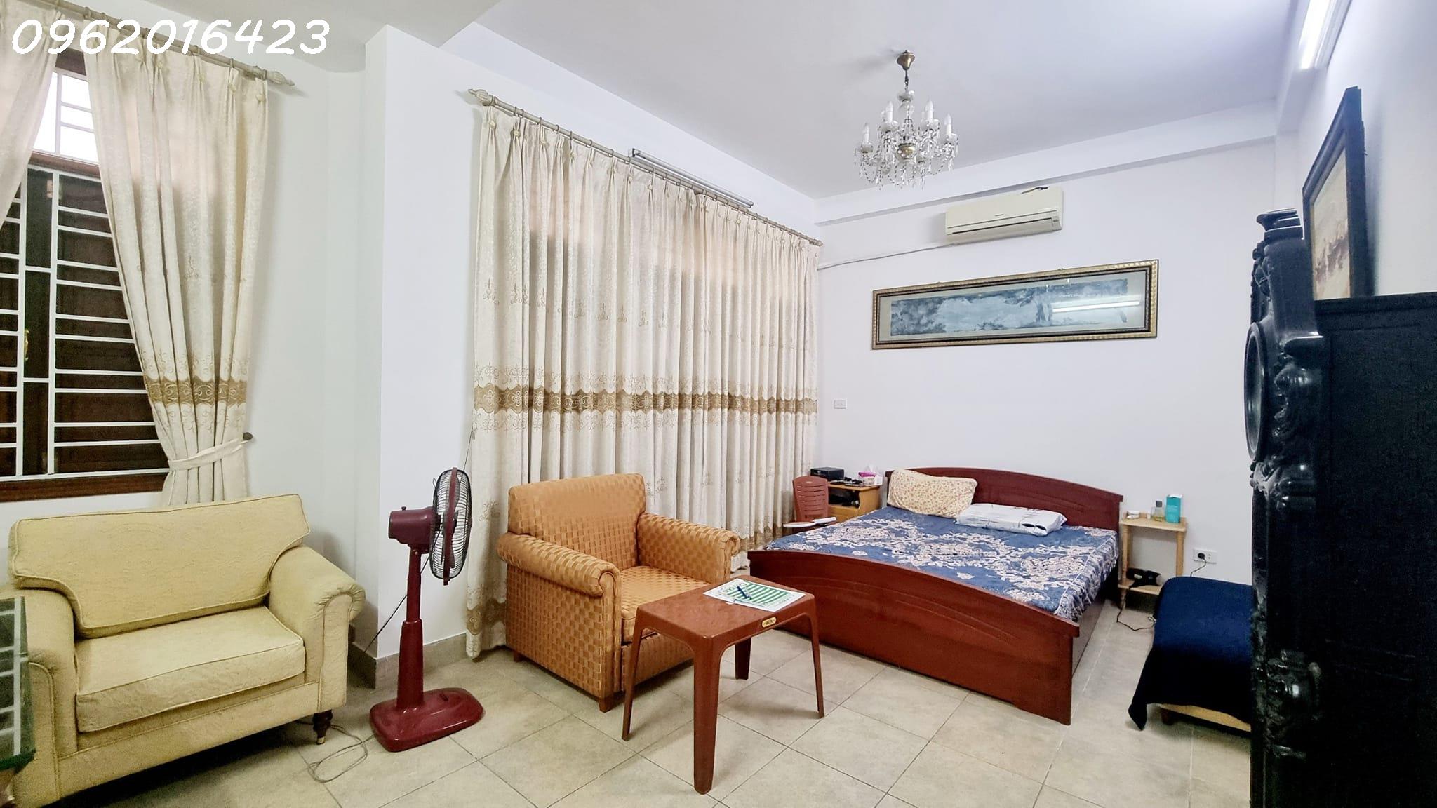 Bán Nhà Nghi Tàm Tây Hồ, 12 Tỷ 55m Mặt Tiền 6m, 3 Thoáng 3 Oto Tránh 30m Ra Mặt Phố