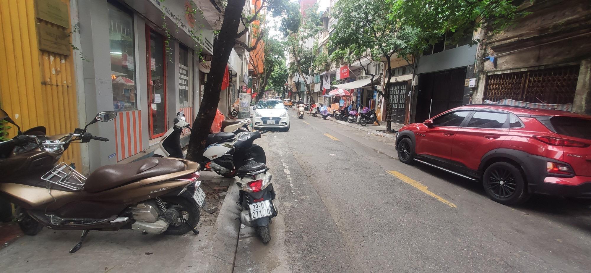 LÔ GÓC - MẶT PHỐ PHỐ CỔ - VÀI BƯỚC RA HỒ - 8 TẦNG MỚI KOONG, THANG MÁY - 3 THOÁNG – KINH DOANH BẤT CHẤP