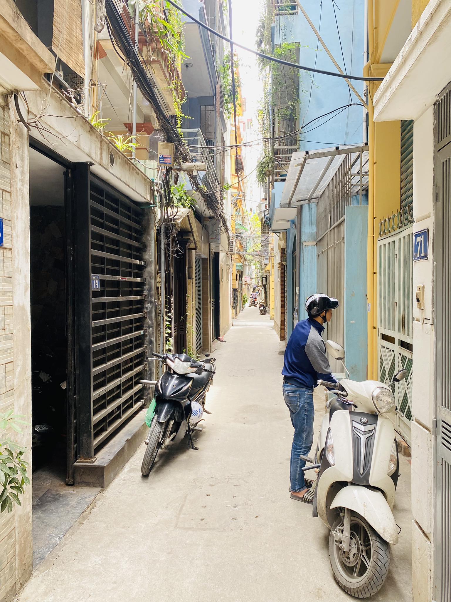 BÁN NHÀ TRUNG TÂM QUẬN ĐỐNG ĐA - 20M RA Ô TÔ TRÁNH - TRƯỚC NHÀ THOÁNG SÁNG - GIÁ RẤT HỢP LÝ