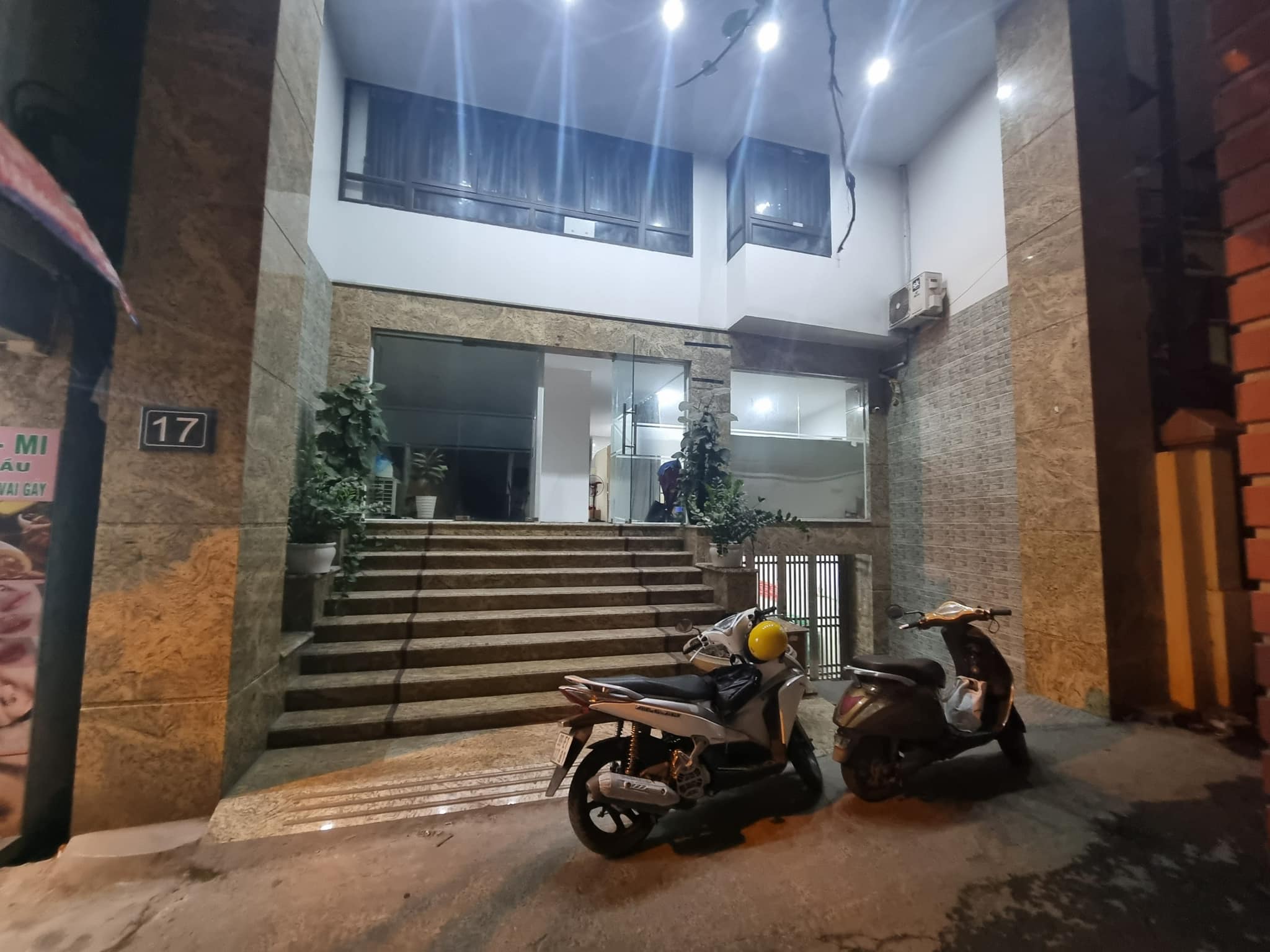 Tòa CHDV Mỹ Đình 10Tầng 216M2 MT 7.7M Sẵn Hợp đồng thuê 200Tr/th-40 Tỷ-PCCC Đạt Chuẩn