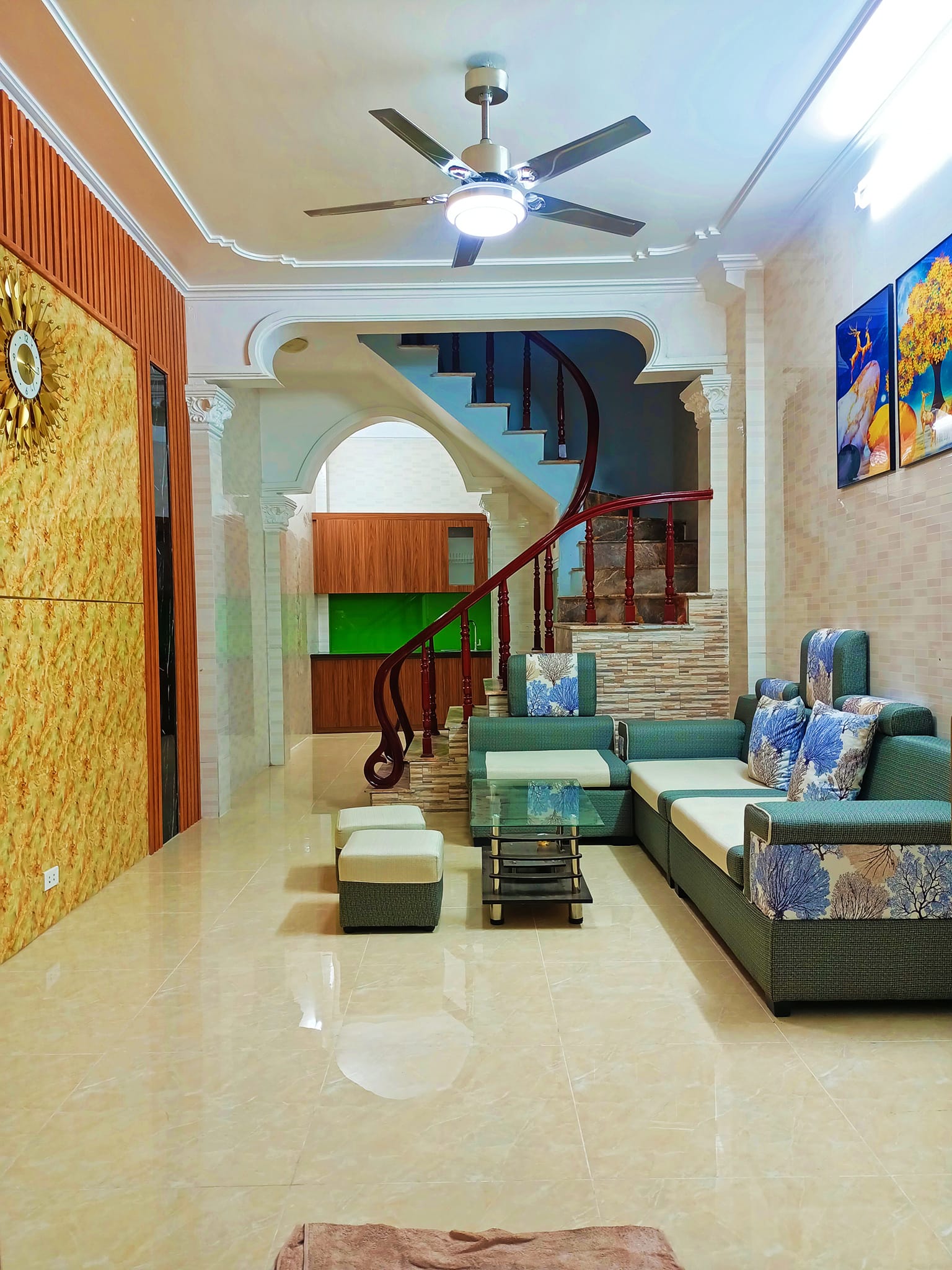 Bán nhà phố Nguyễn Khoái, ngõ thông ô tô gần, giá 2.98 tỷ