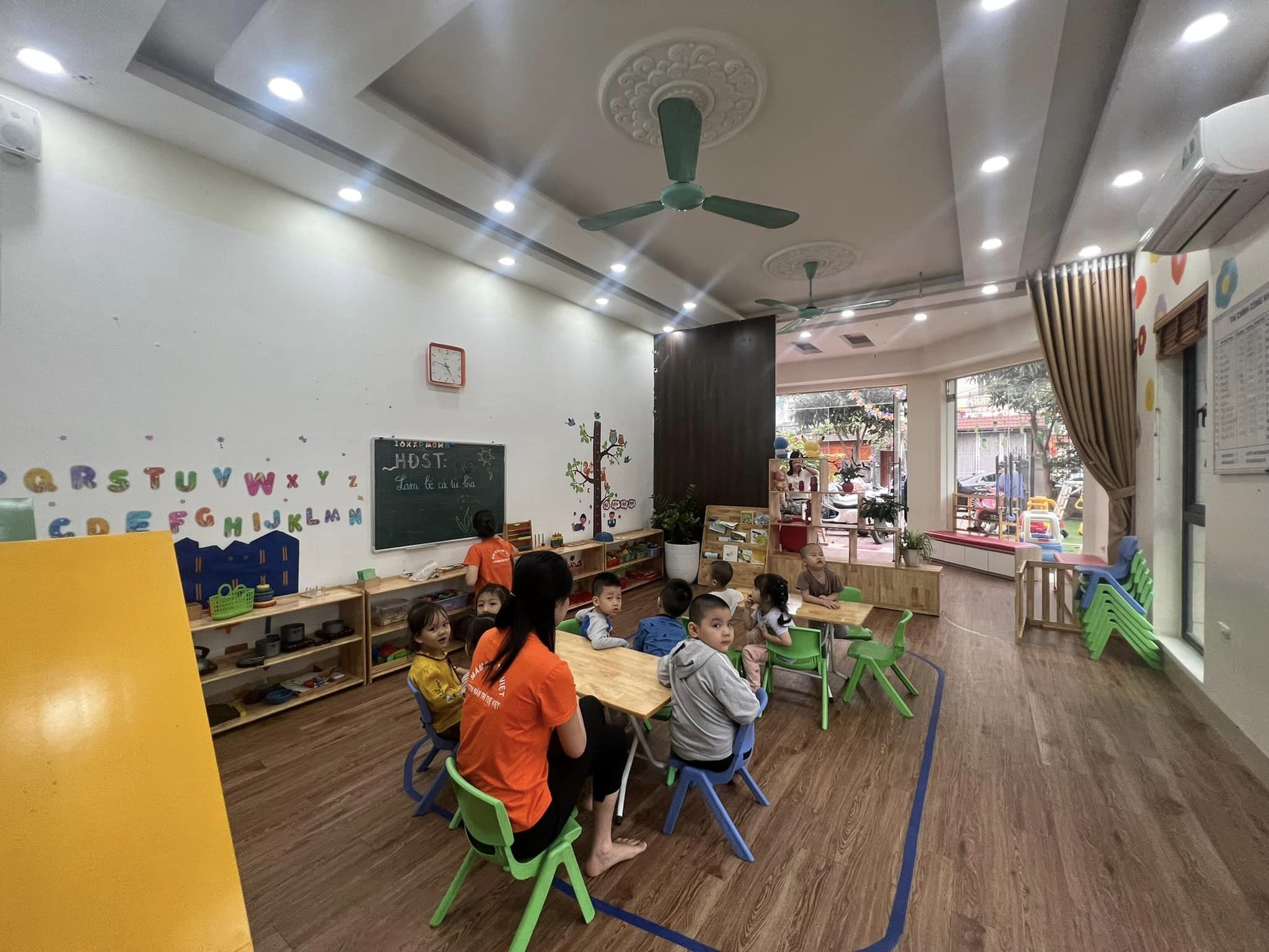 Bán nhà 157m2 Mặt phố Nghi Tàm, Tây Hồ Gara 3 Ô tô tránh Thang máy XỊN Kinh doanh đắc địa 25.5 Tỷ