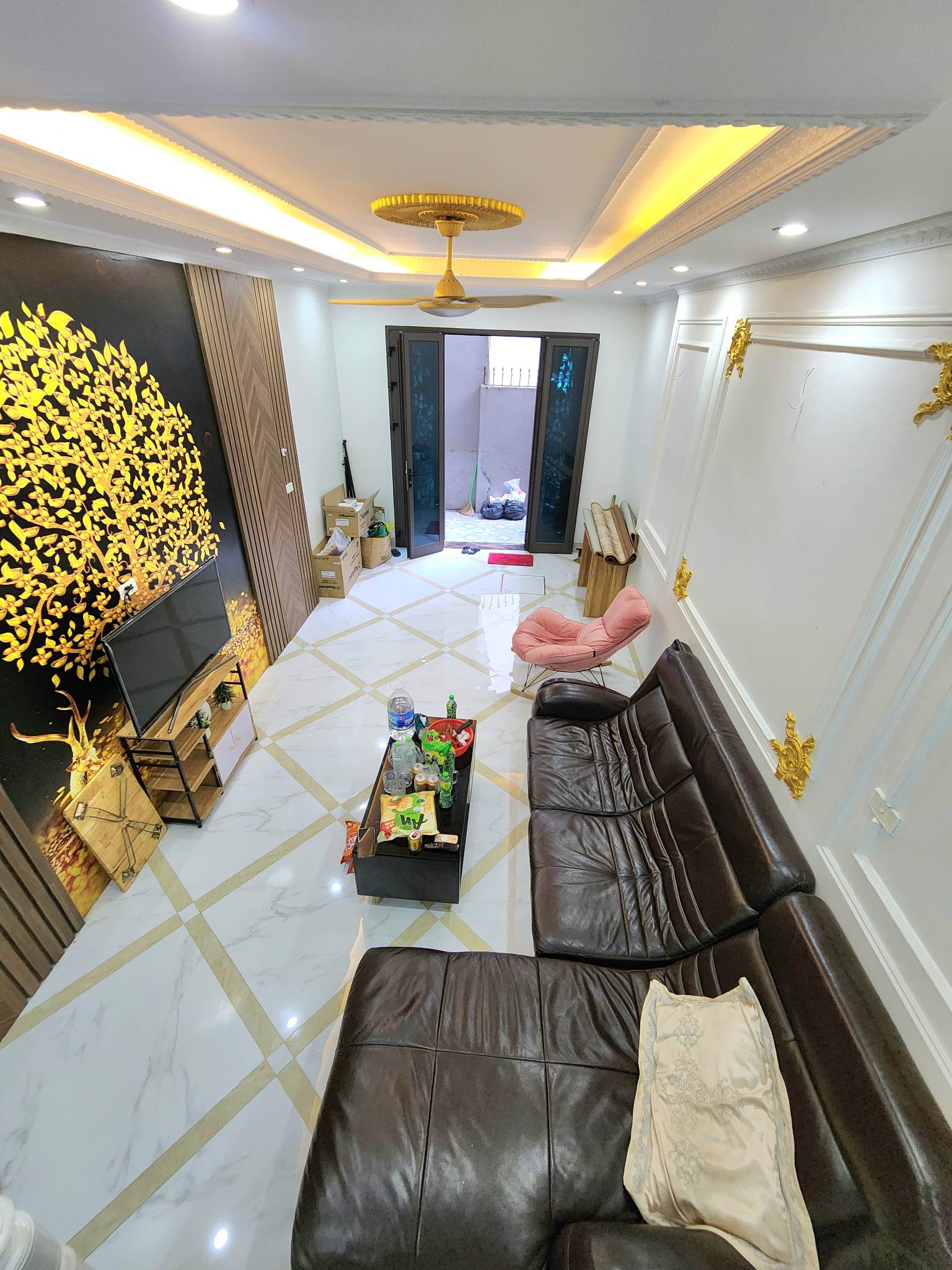 TÔI CHÍNH CHỦ CẦN BÁN GẤP NHÀ GIẢI PHÓNG 50M NHÀ MỚI ĐẸP NỘI THẤT XỊN XÒ XÁCH VALI Ở LUÔN