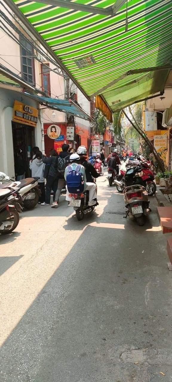 Bán Nhà Phan Văn Trường Cầu Giấy 38m 5T, Phân Lô, Ô Tô Tránh, Kinh Doanh, chưa đến 7,5 tỷ