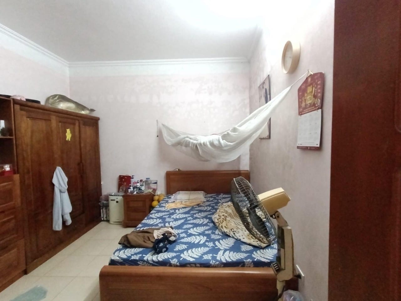 Bán nhà Giáp Bát Hoàng Mai ngõ nông 3 gác tránh 30m ra phố Giá 2.9 tỷ +DT: 30m2