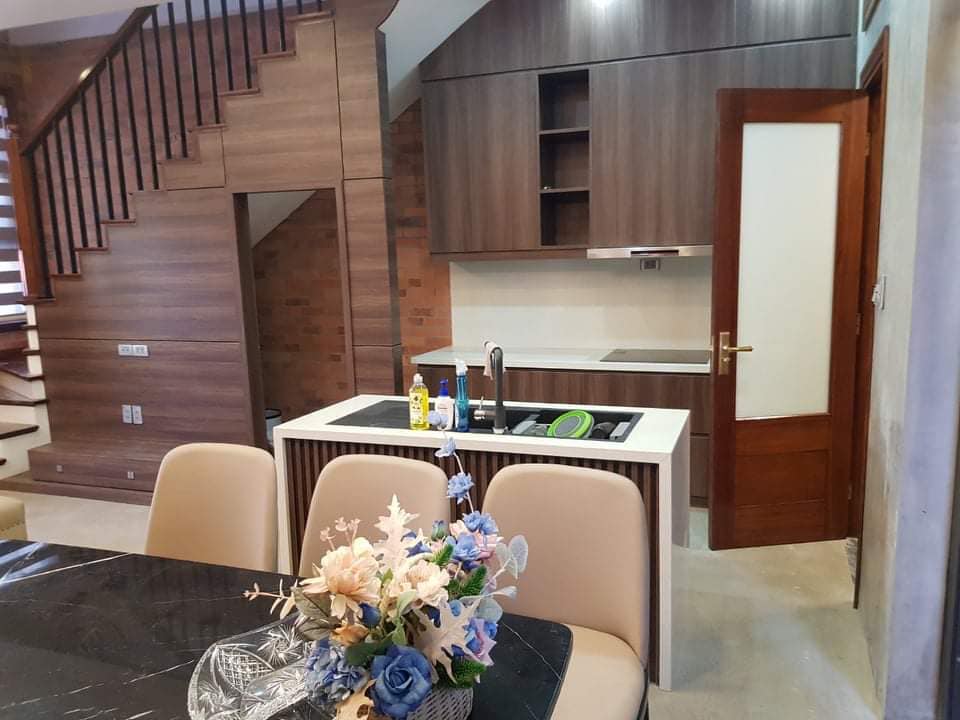 Bán nhà 38m2 phố Âu Cơ, Tây Hồ 6 Tầng 6 ngủ 15m Ngõ Ô tô tránh 4.4 Tỷ