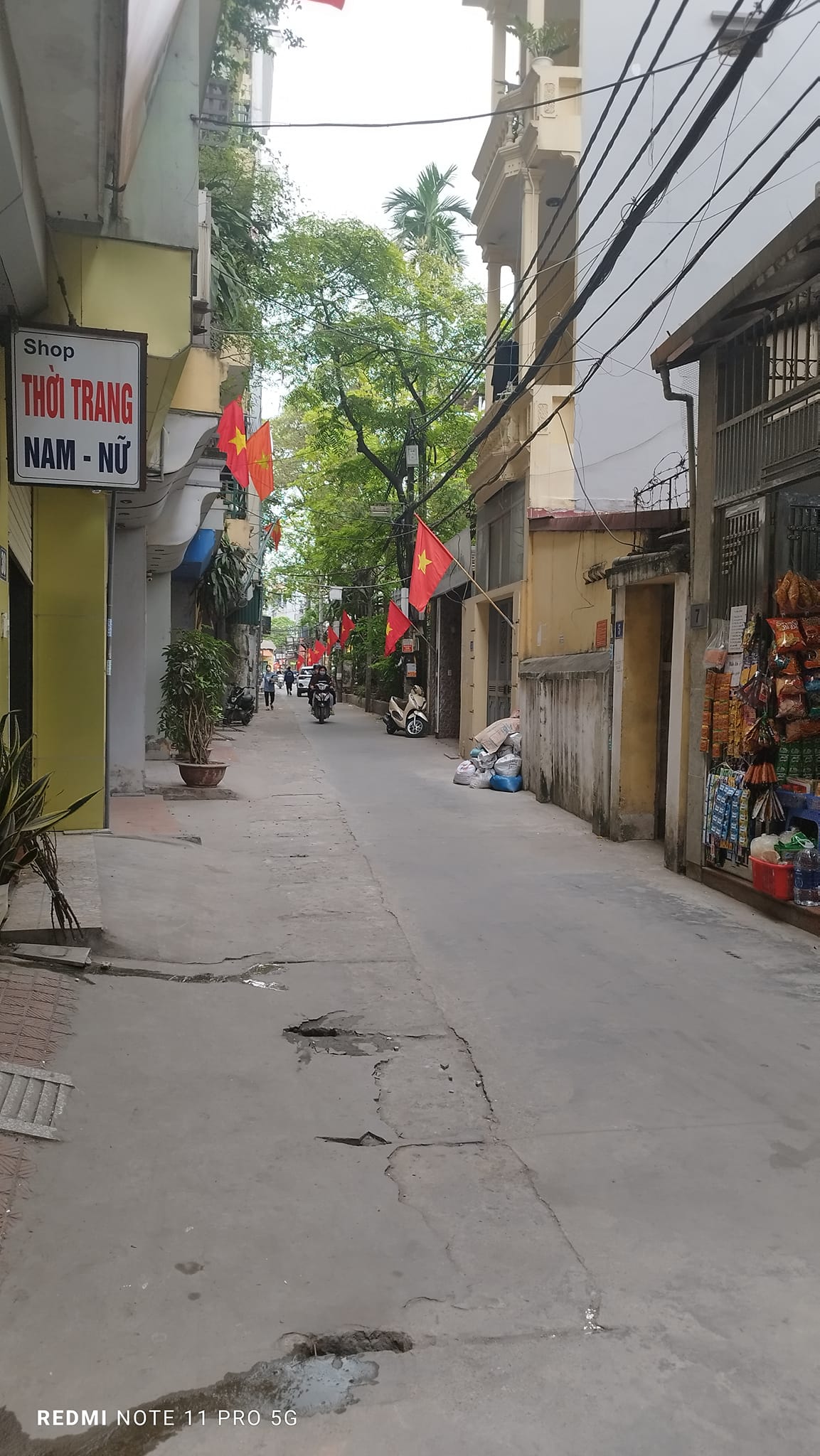 CẦN BÁN GẤP NHÀ PHÚ DIỄN TỪ LIÊM 40M x 6T x 4M MẶT TIỀN x 4PN x 7,3 TỶ VỊ TRÍ ĐẸP XÂY MỚI 6 TẦNG Ô TÔ RA VÀO THOẢI MÁI