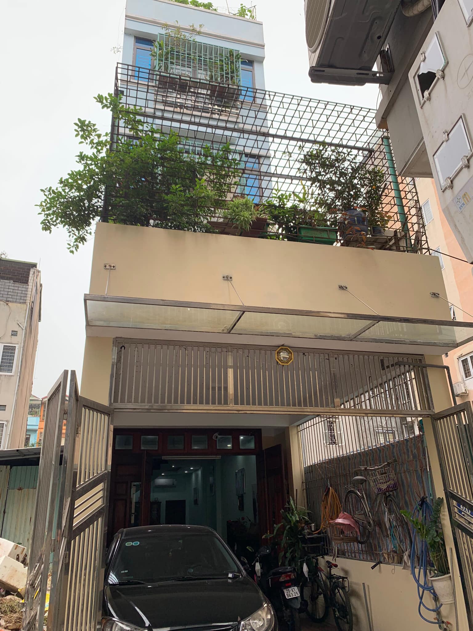 Bán nhà 85m2 phố Nghi Tàm, Tây Hồ Nhà đẹp Dân xây Gara Ô tô 7 chỗ 8.4 Tỷ