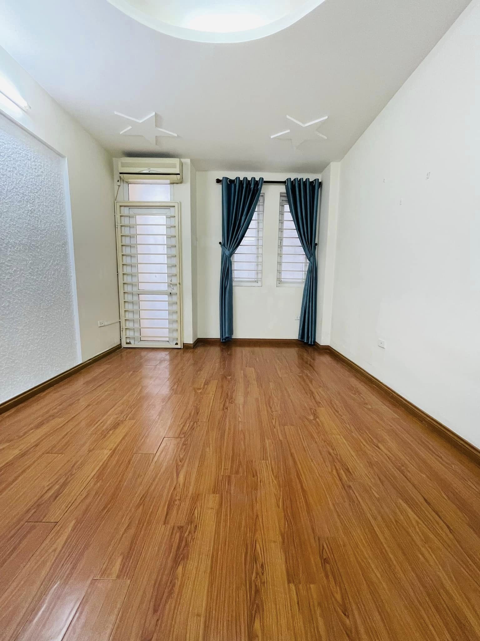 BÁN NHÀ NGÕ 176 MẶT NGÕ KINH DOANH- PHỐ TRƯƠNG ĐỊNH – HAI BÀ TRƯNG -DT 36M2 GIÁ CHỈ 3,5 TỶ.