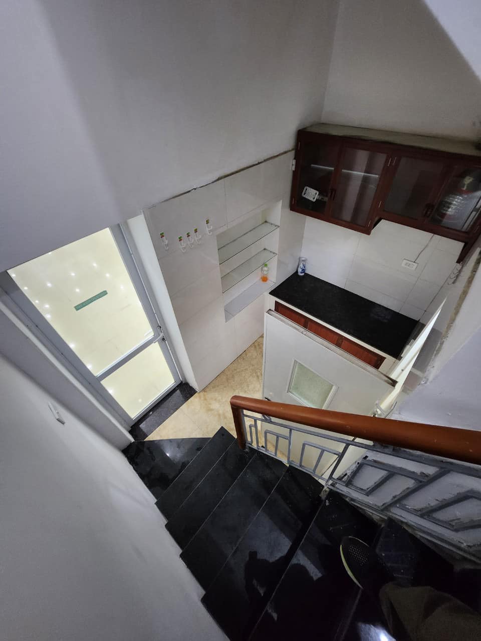 MẶT NGÕ-LÔ GÓC 2 MẶT TIỀN-ÔTÔ ĐỖ CỬA-KINH DOANH NGÀY ĐÊM-35M 6xTỶ-QUỲNH MAI