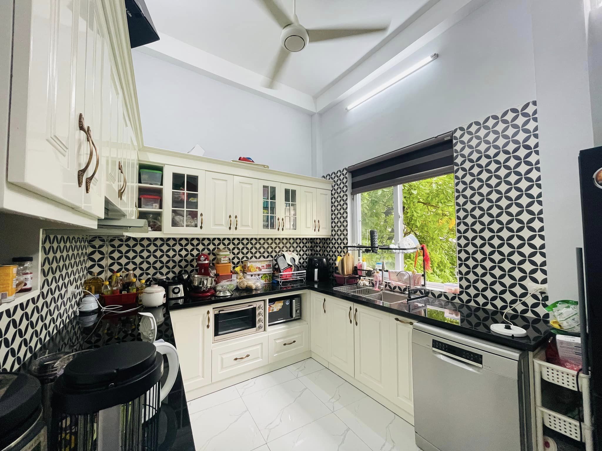 BÁN NHÀ GỐC ĐỀ - 3 MẶT THOÁNG SÁNG - BẤT CHẤP ĐẦU TƯ 72 TRIỆU/ M2.