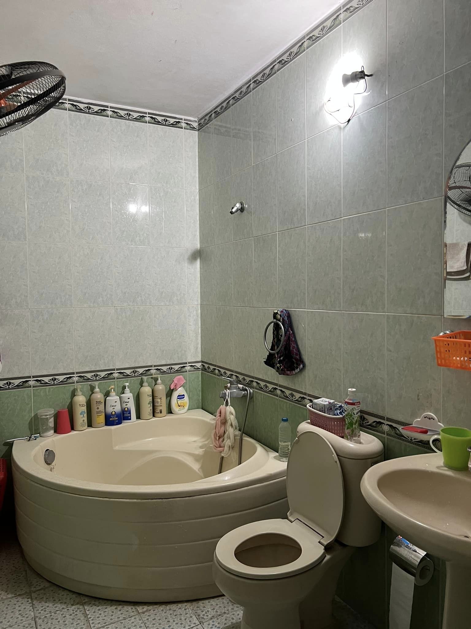 Nhà Mặt Phố Mặt Tiền 9.1M 225M2 49.5 Tỷ -2 Thoáng Trước Sau -Phố Dương Quảng Hàm