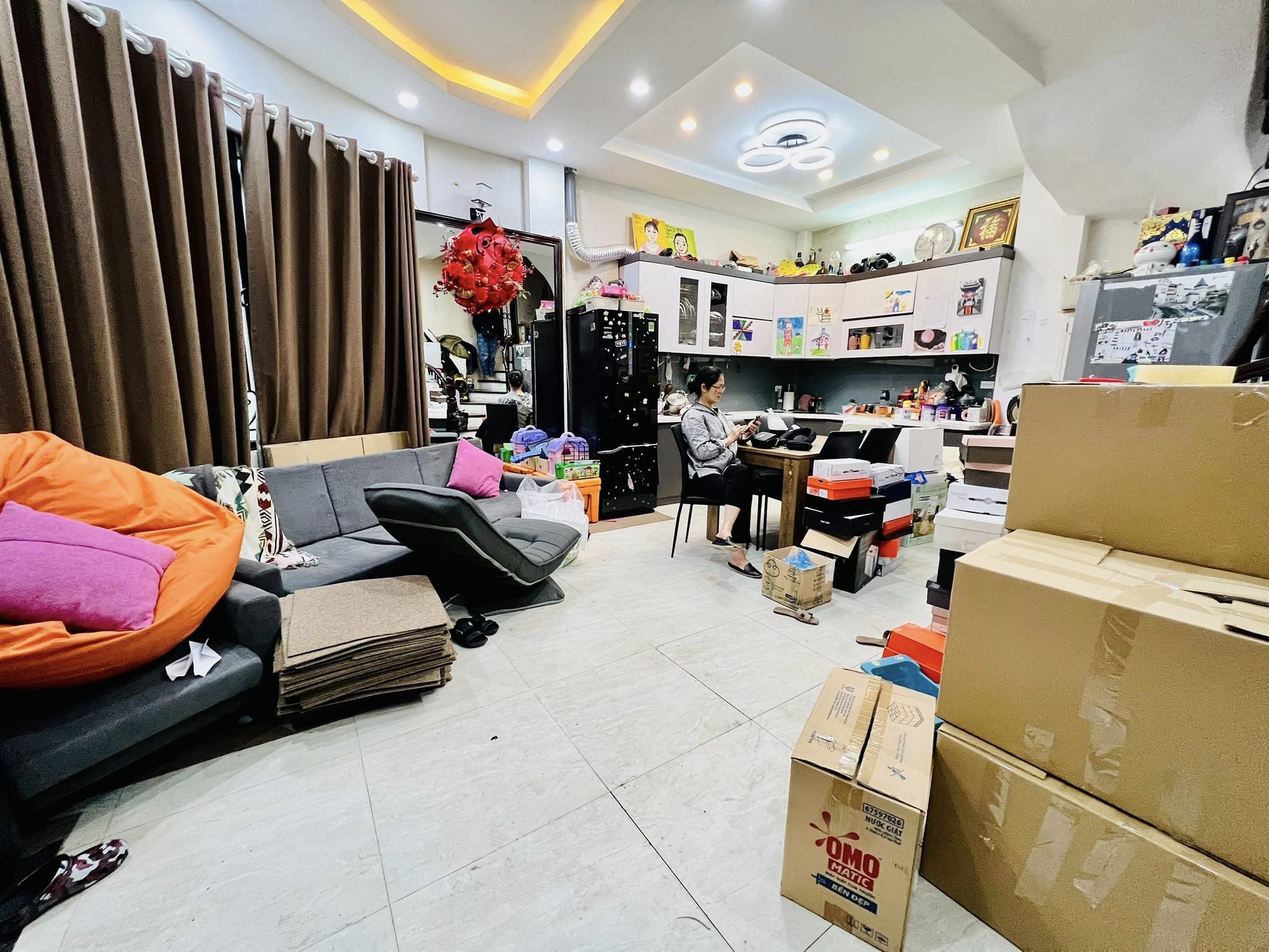 Bán ngôi nhà 55m2 phố Âu Cơ, Tây Hồ 5 ngủ Ô tô tránh 10m 5.2 Tỷ