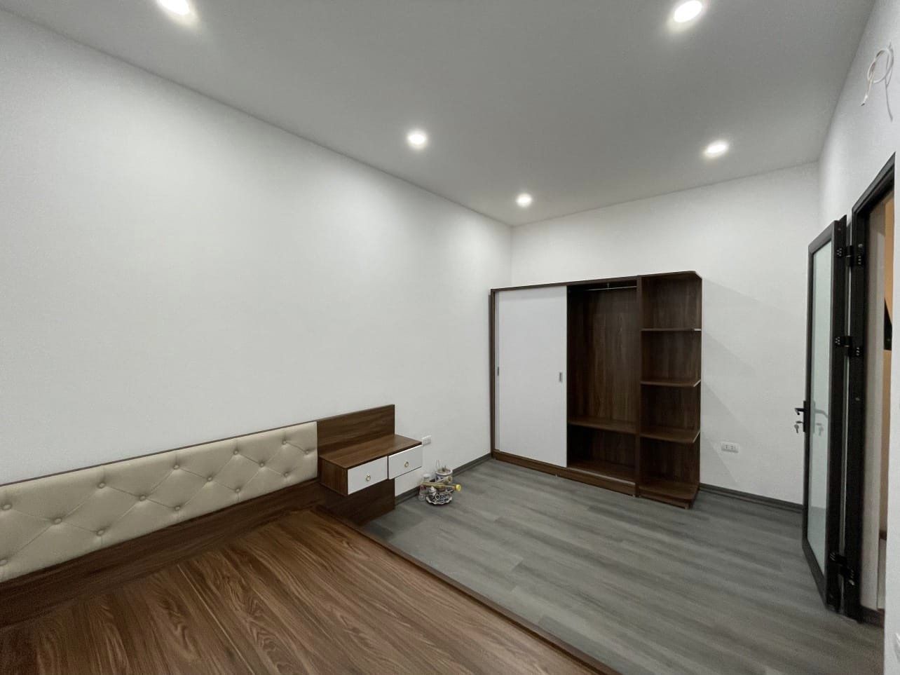 36m2 - 2.85 tỷ Full Nội Thất Siêu Phẩm Phố Thịnh Quang-Nhà Mới Tinh, Quá Thích Hợp Cho Đôi Vợ Chồng Trẻ