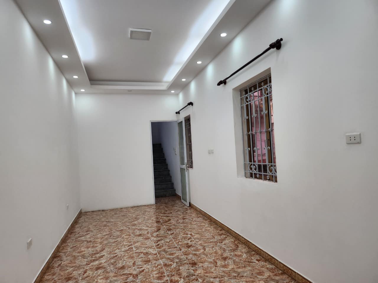 Nhà Chùa Quỳnh, HBT, 4 Tầng, MT 5m, Nhỉnh 6.5 Tỷ, Ô Tô, KD