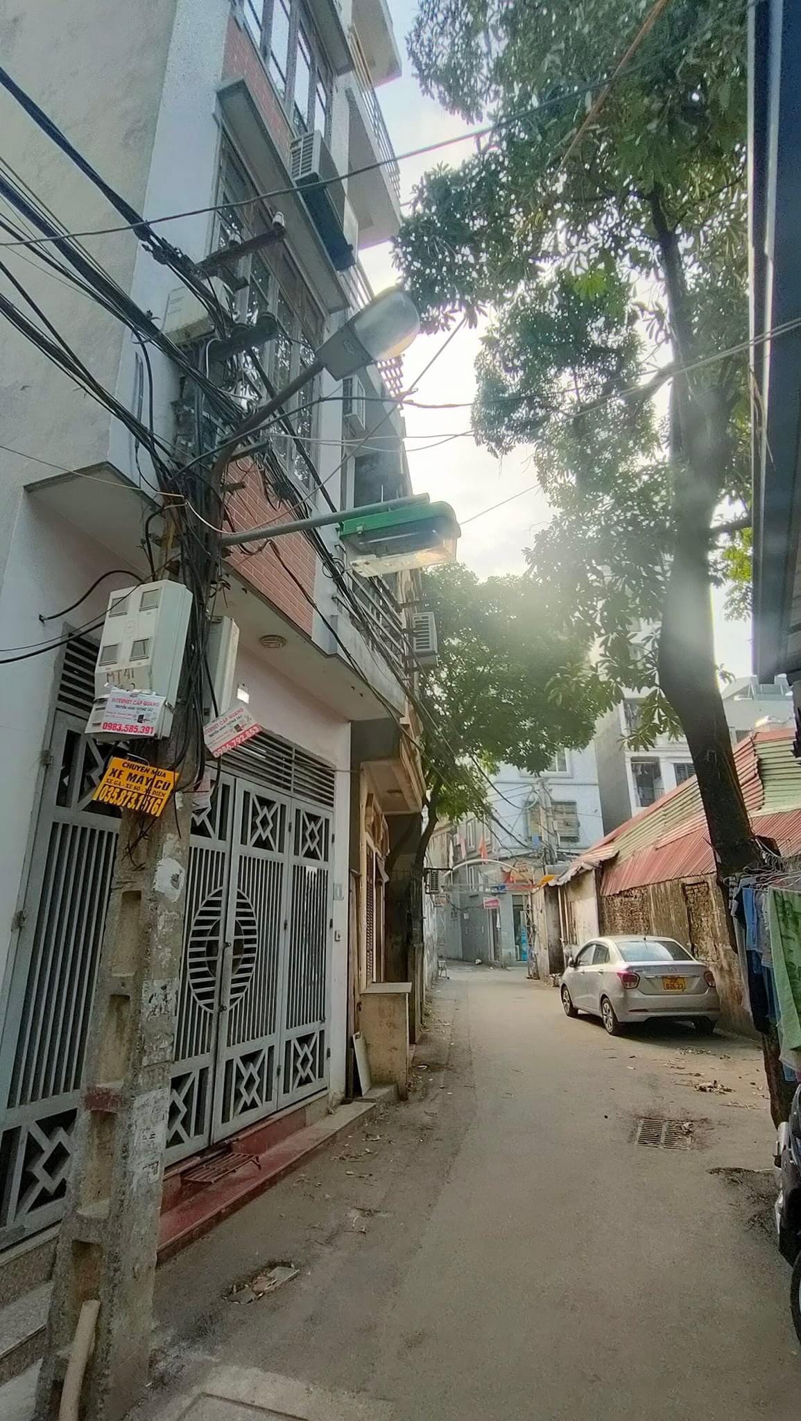 Bán nhà Mễ Trì Nam Từ Liêm 44m2 4 tầng Ô tô tránh nhà đẹp ở ngay chỉ 4.7 tỷ