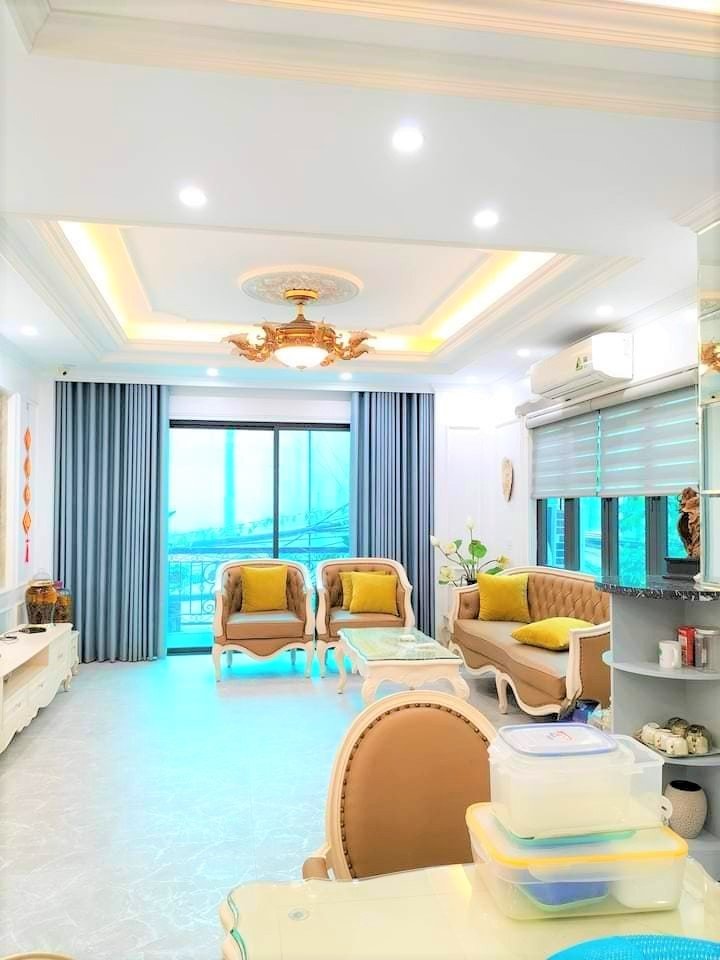 Bán nhà Ngõ Tô Hoàng Bạch Mai 57m2 x 3 tầng MT 2.8m giá 4 tỷ