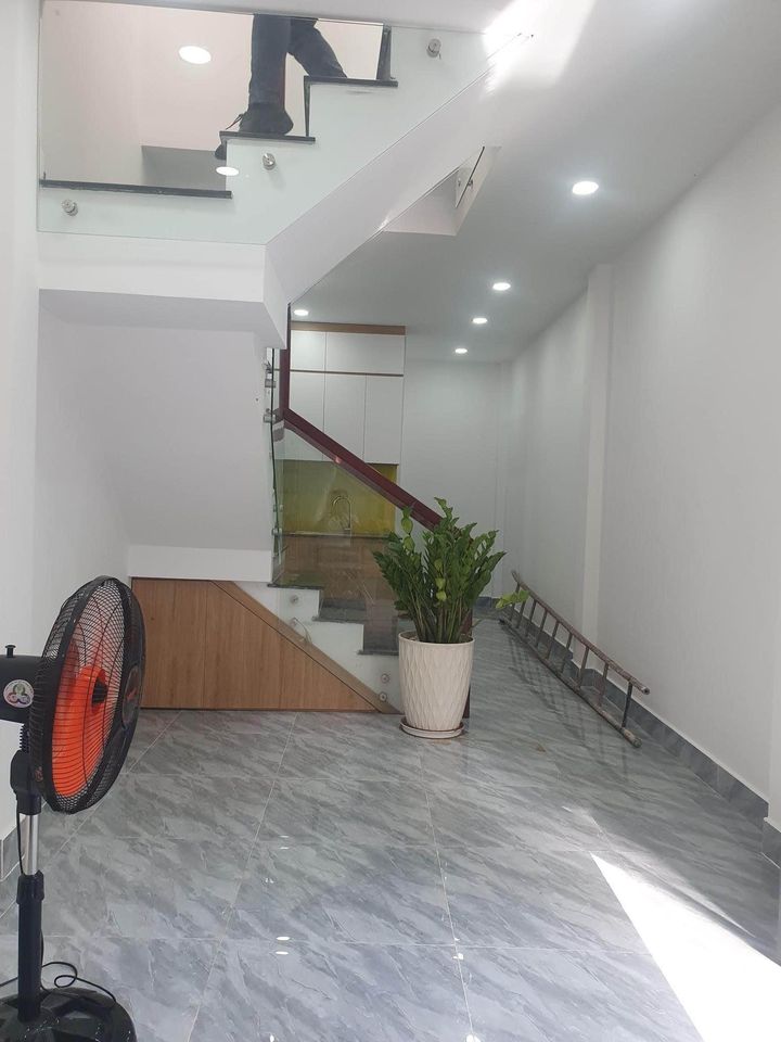 Nhà Cách MT Mai Văn Vĩnh Chỉ 20m - P.Tân Quy - Chỉ 3,8 tỷ - Trung Tâm Quận 7