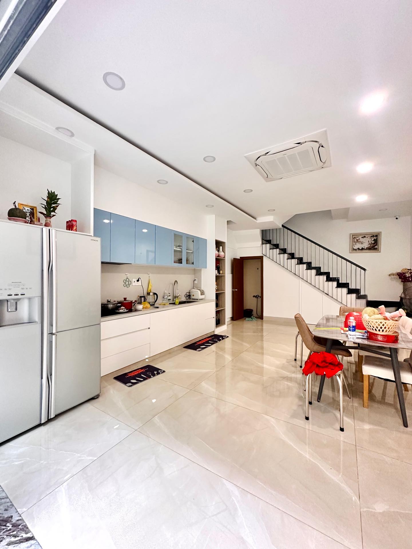 Cực rẻ 49tr/m2 gần đường Bình Long, Tân Phú, nhà còn mới, giá 4 tỷ 800