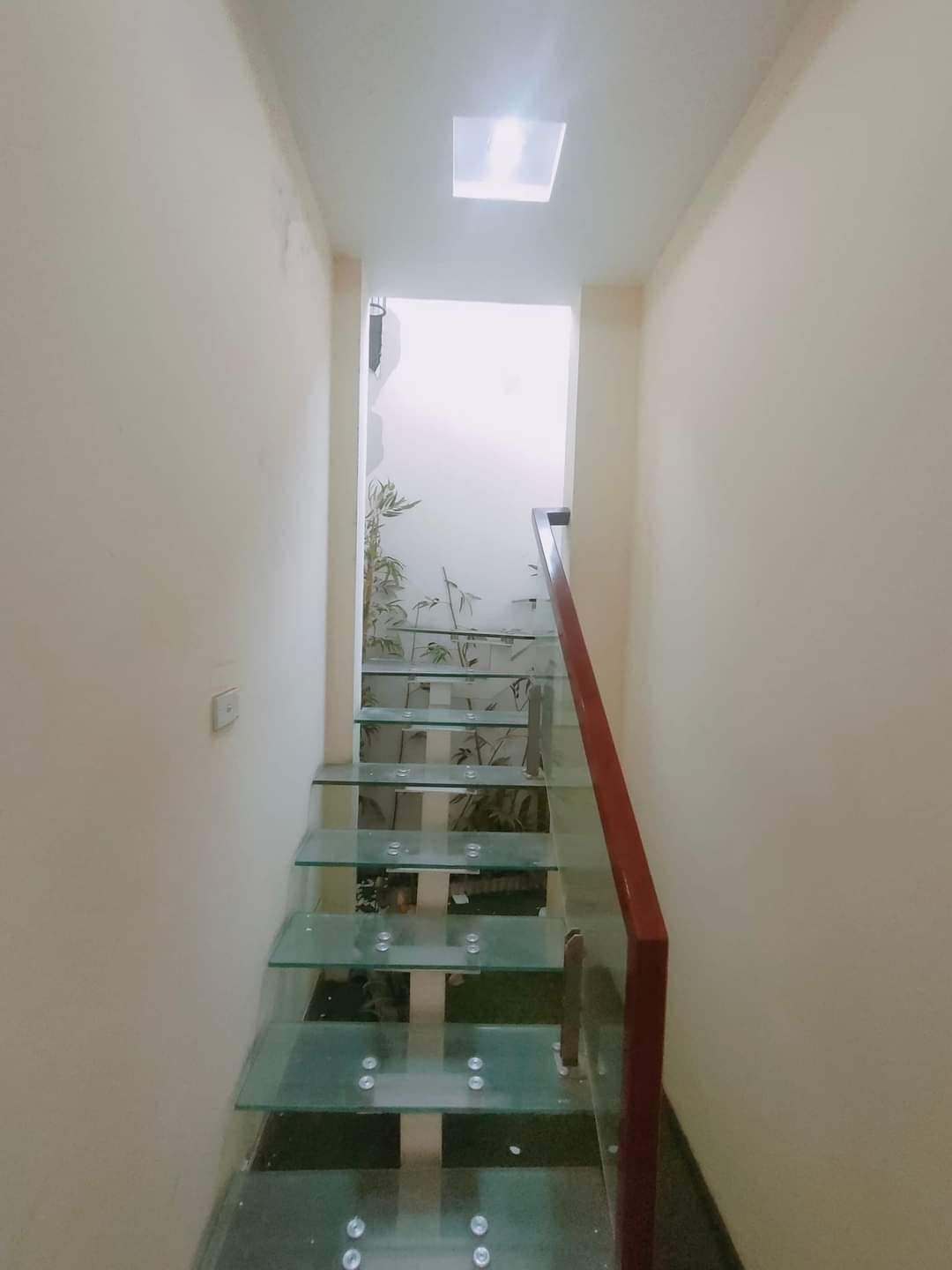 Ngõ 165 Cầu Giấy, ô tô tránh, vỉa hè, kinh doanh, 6 tầng,