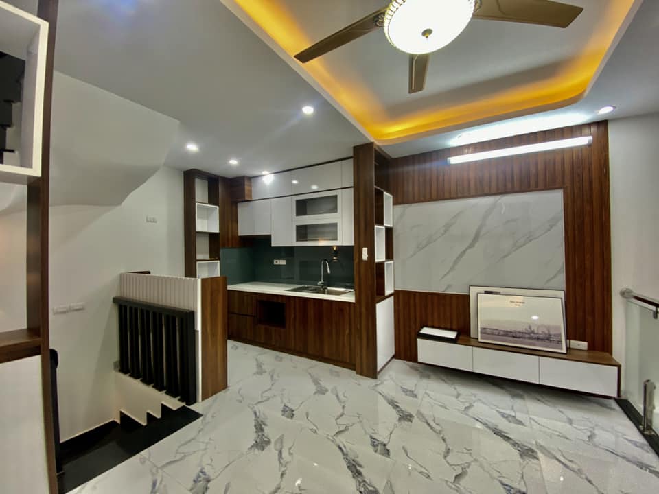 Bán nhà 46m2 phố Âu Cơ, Tây Hồ Ngõ Ô tô 7 chỗ phi Kinh doanh vô địch 3.7 Tỷ