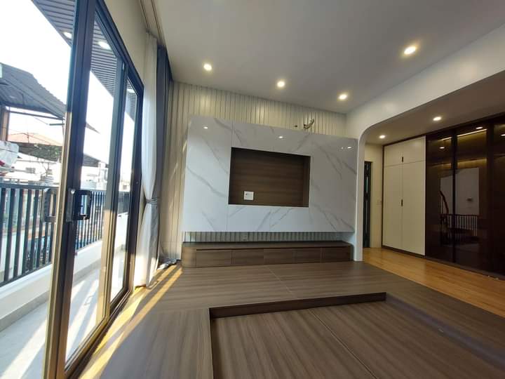 Bán nhà Đông Ngạc, Bắc Từ Liêm,5 TẦNG, DIỆN TÍCH 39M. GIÁ HƠN 3 TỶ. SỔ ĐỎ CHÍNH CHỦ, SẴN SÀNG GIAO DỊCH