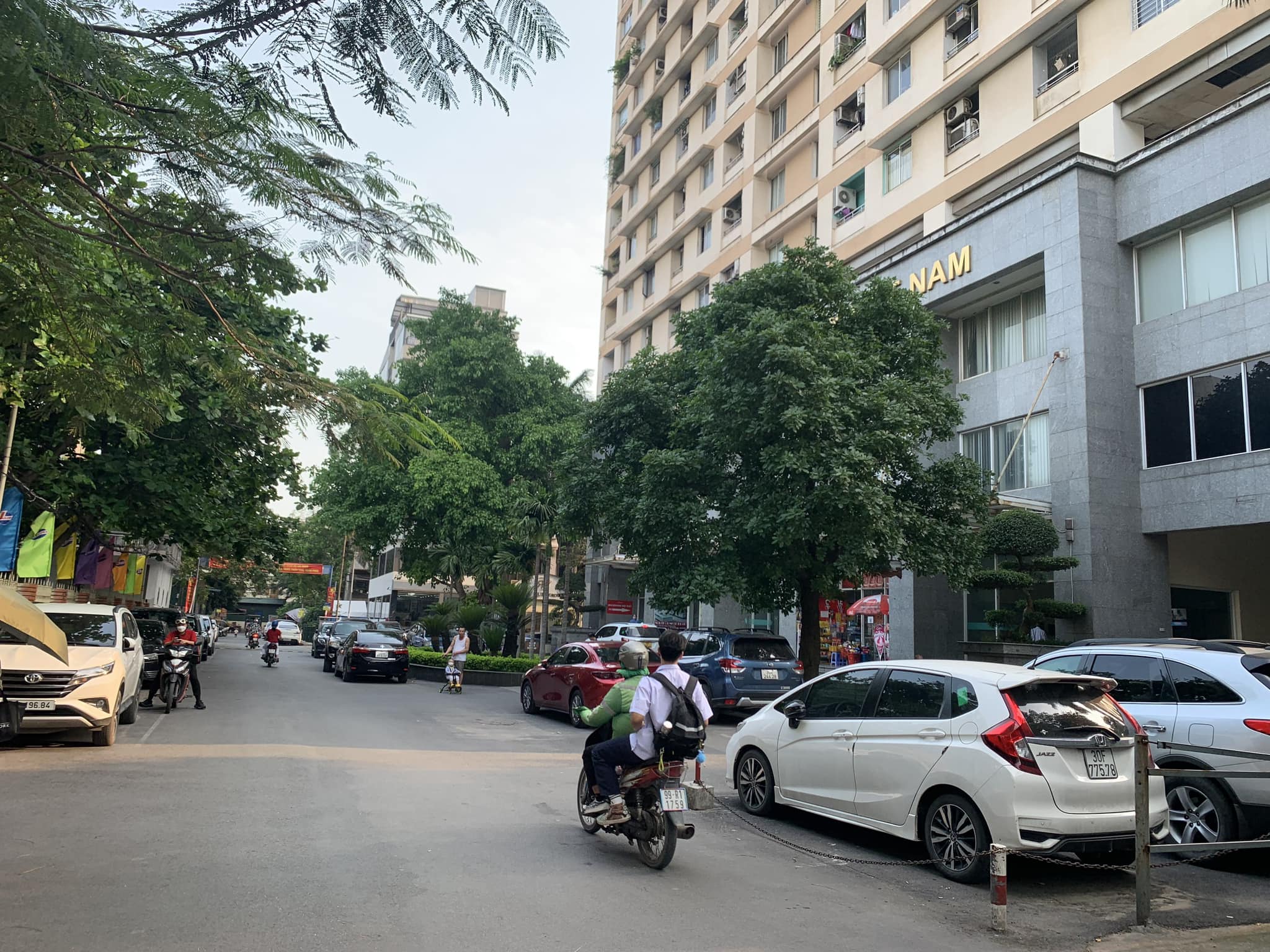 Chính Chủ Gửi Bán CĂn Hộ Chung Cư LILAMA 124 Minh Khai 114m Tầng trung Giá 4 Tỷ tăng Full nội thất