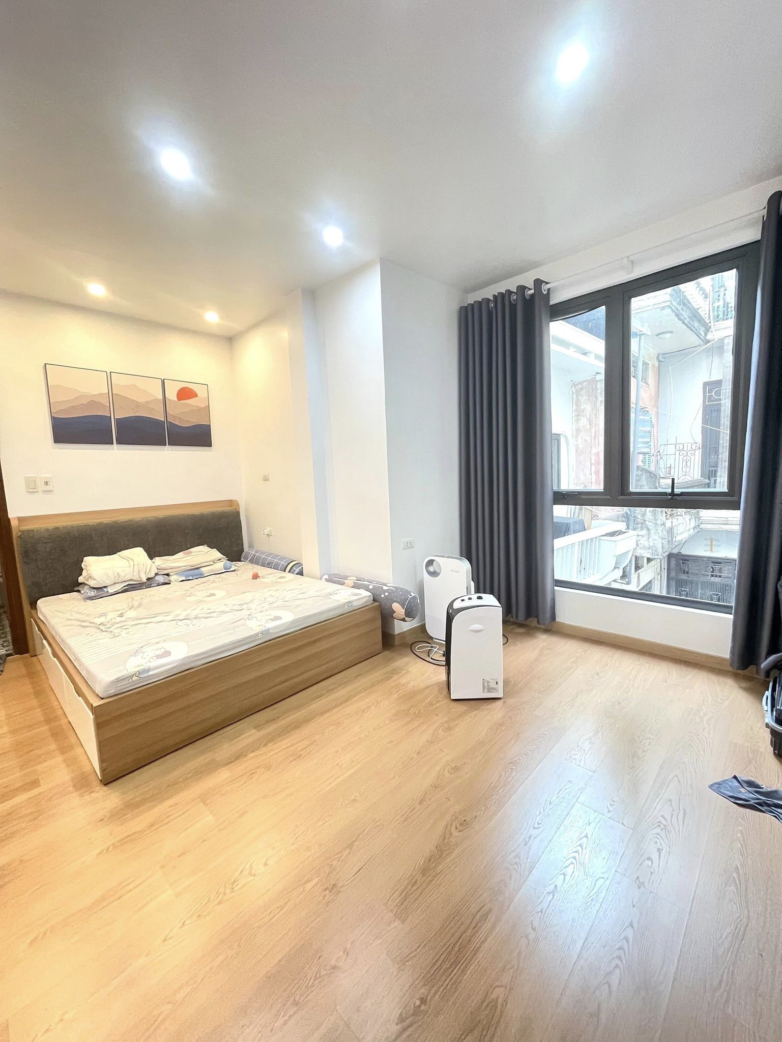 Full nội thất tự xây- ô chờ thang máy 80m ra mặt Thái Hà hơn 7 tỷ