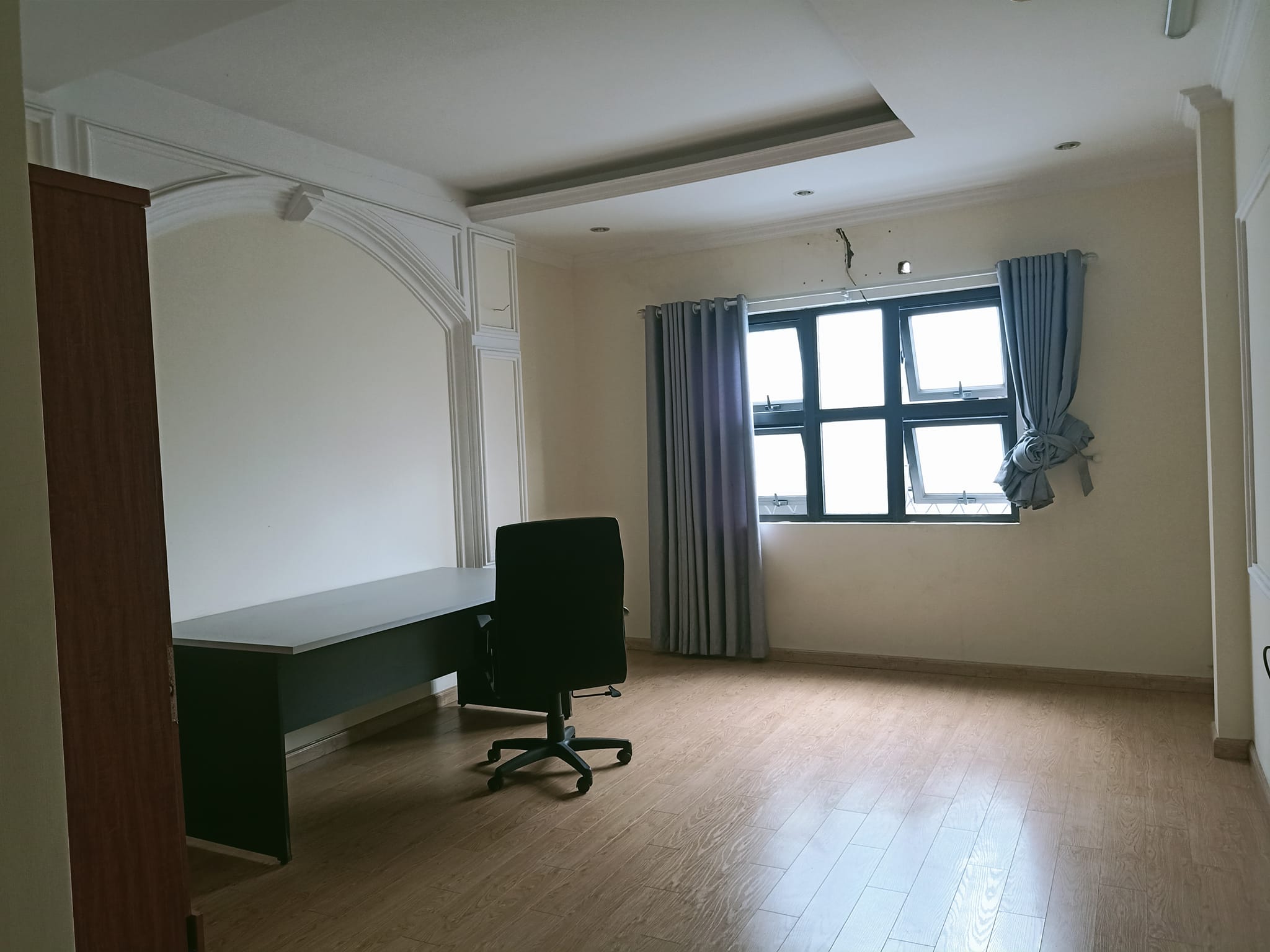 CẦN BÁN NHÀ CHỢ KHÂM THIÊN DT 35M2X5 TẦNG, MẶT TIỀN 4M. GIÁ 4.2 TỶ.