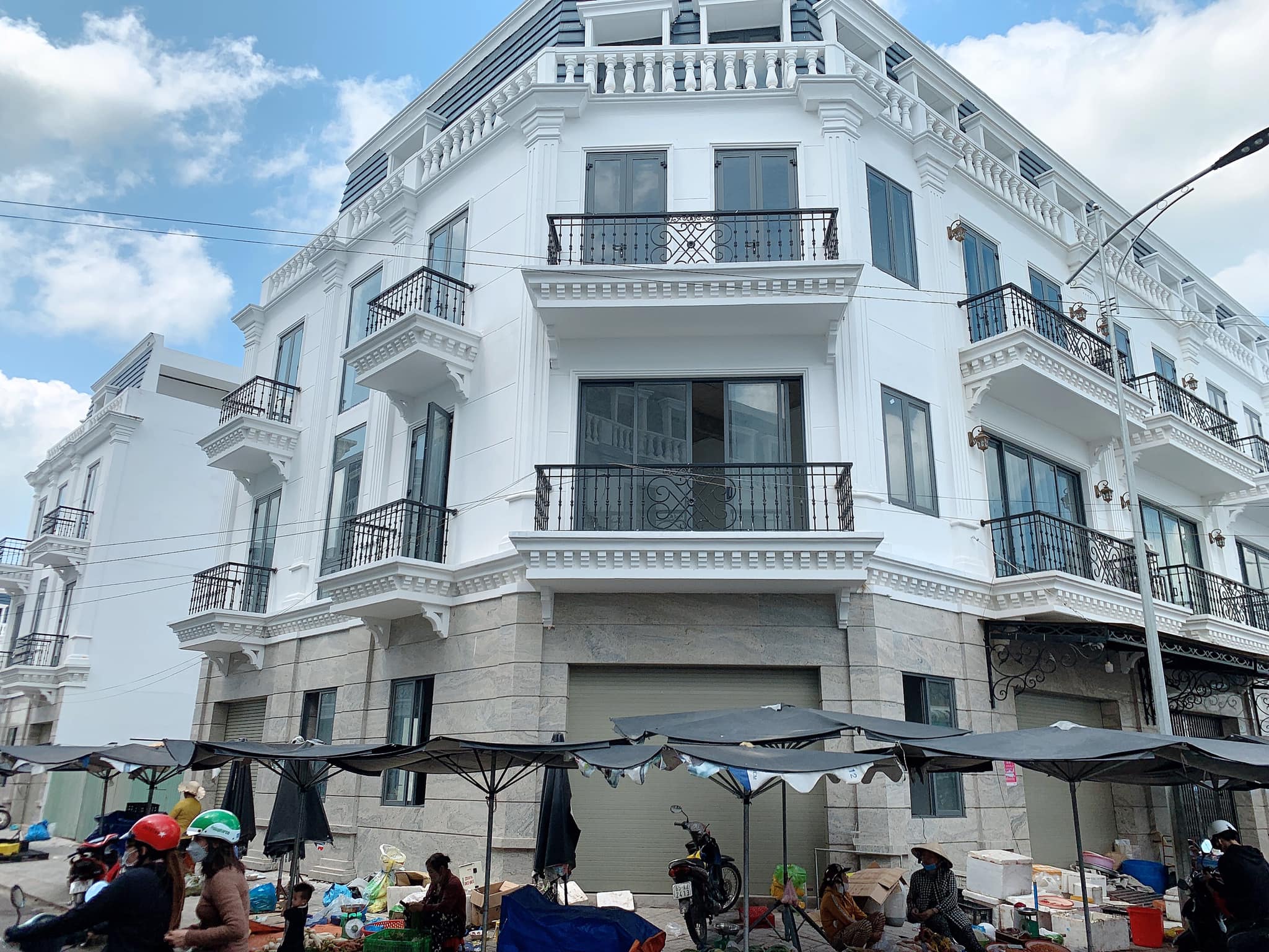 Bán nhà trong Khu Đô Thị Mới Chợ Thới Lai Thị Trấn Thới Lai