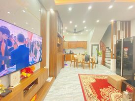 SIÊU PHẨM NHÀ ĐẸP LÊ ĐỨC THỌ - 25M RA ĐƯỜNG Ô TÔ - NHÀ ĐẸP VỀ Ở NGAY 35M/ 4 TẦNG/ MT 4.5/ 4 NGỦ