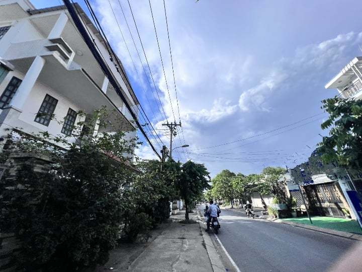 HÓT- NGỘP BANK Bán GẤP Nhà 2 Mặt Tiền 2000M2 CHỈ 56 TỶ Xuân Thới Thượng Hóc Môn