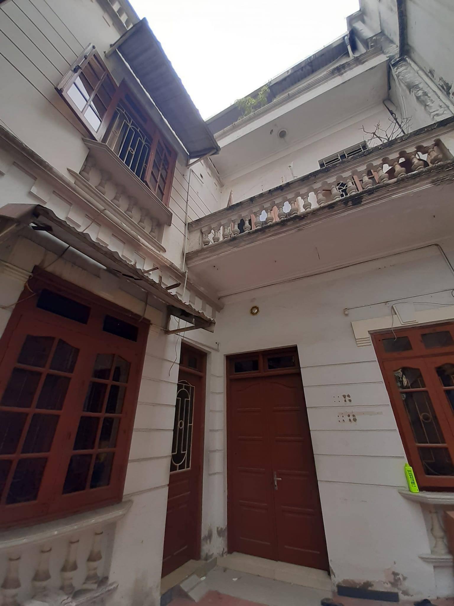 phố Cầu Giấy, Q Cầu Giấy,ô tô, kinh doanh, 80 triệu/m , DT 110m, giá 8.3 tỷ.