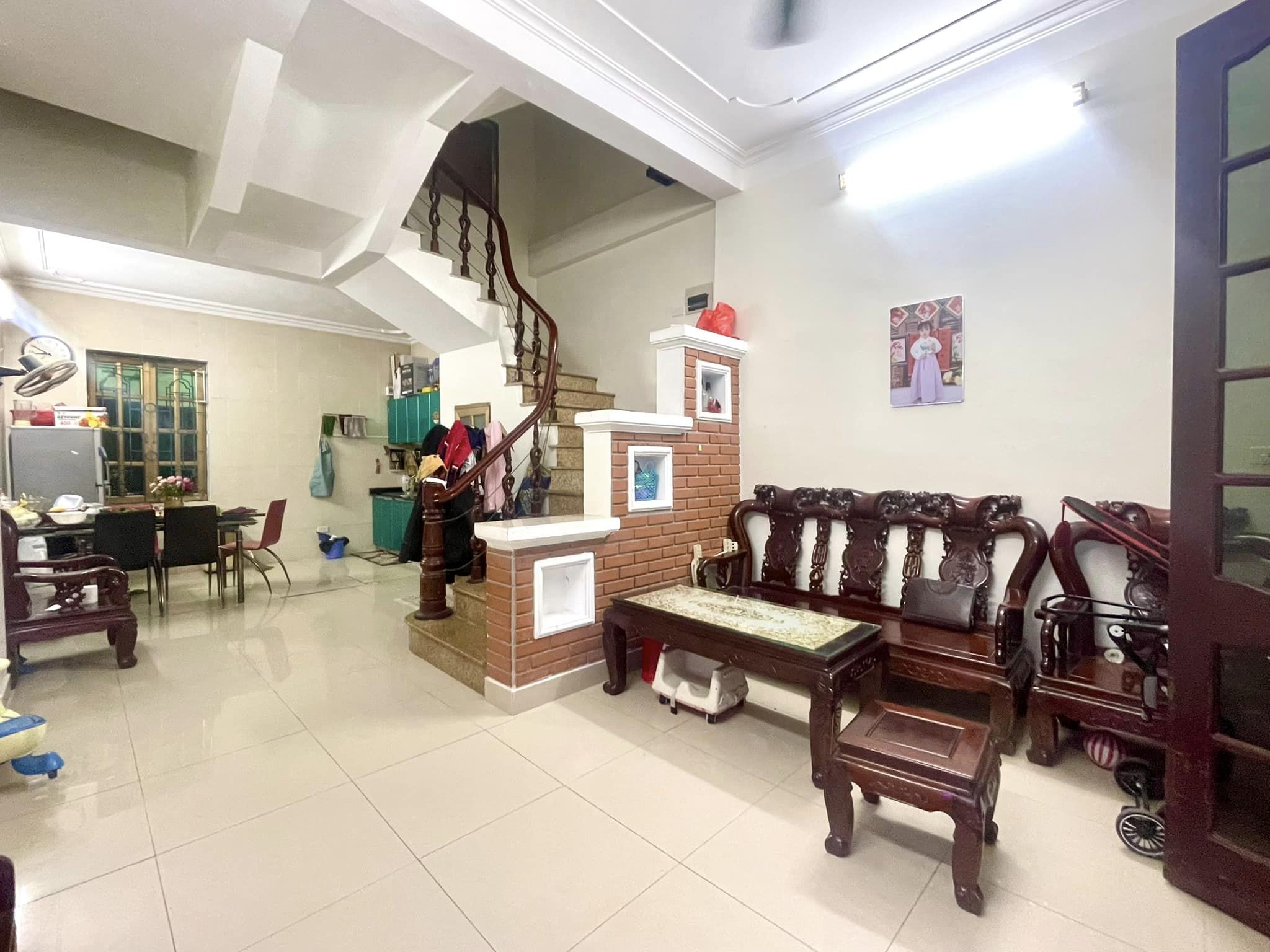 HẠ CHÀO 500 TRIỆU BÁN GẤP NHÀ TÂY MỖ 42M2 - 3 TẦNG, Ô TÔ ĐỖ CỔNG, DÂN XÂY, 20M RA OTO TRÁNH