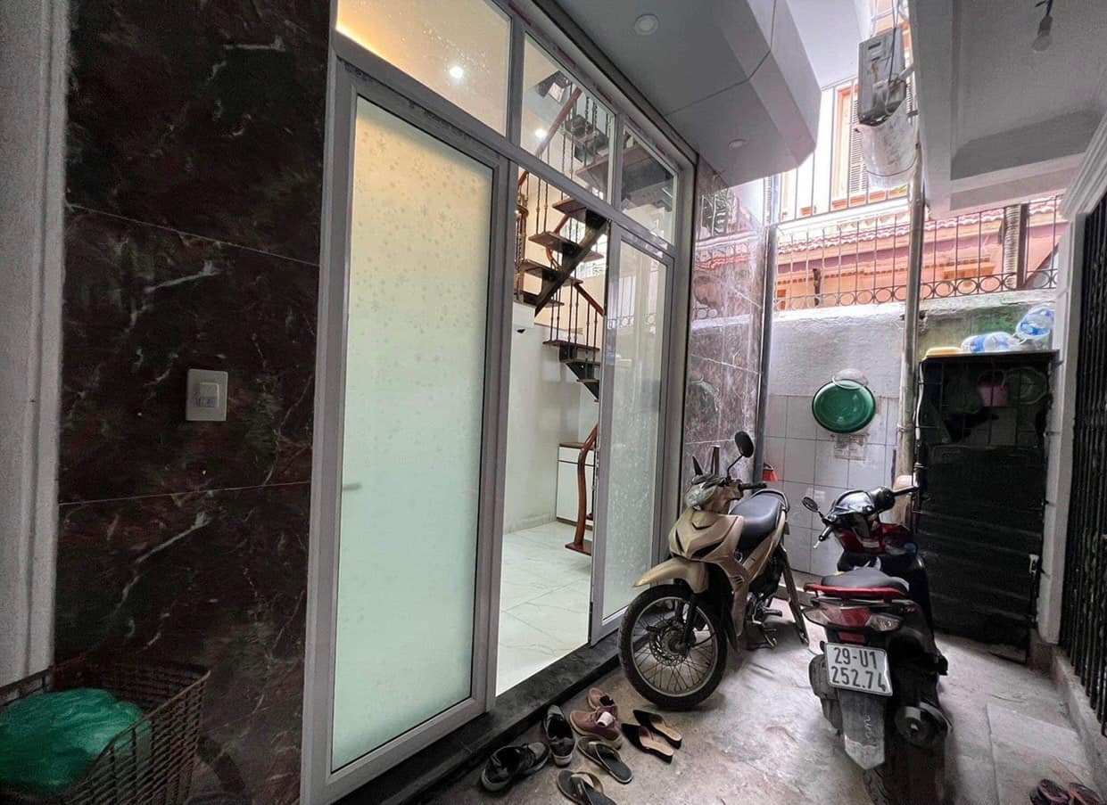 Bán Nhà Siêu Xinh Phố Nhân Hoà Thanh Xuân 22m - 4T - MT 4.4m - Giá 3 tỷ Tặng Nội Thất