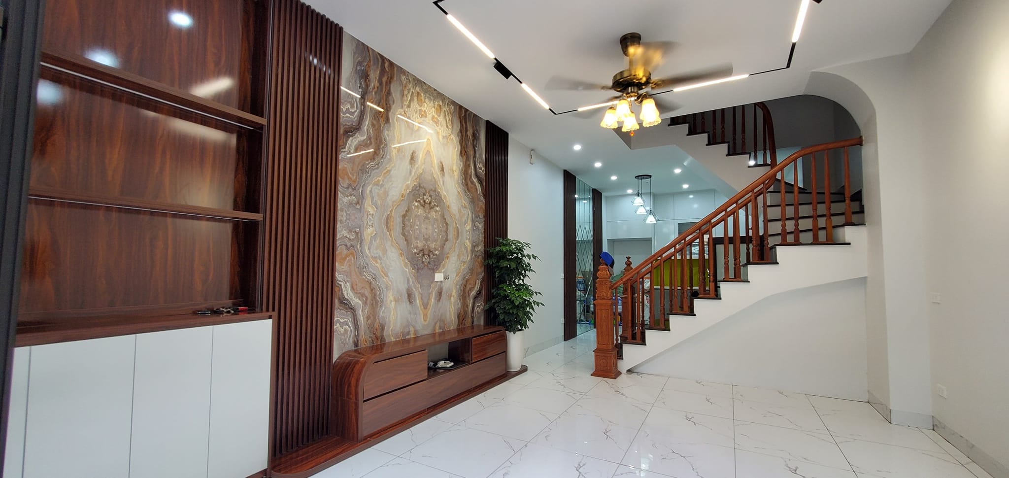 Bán nhà mới 48m đường Lê Trọng Tấn phân lô ô tô giá 8 tỷ