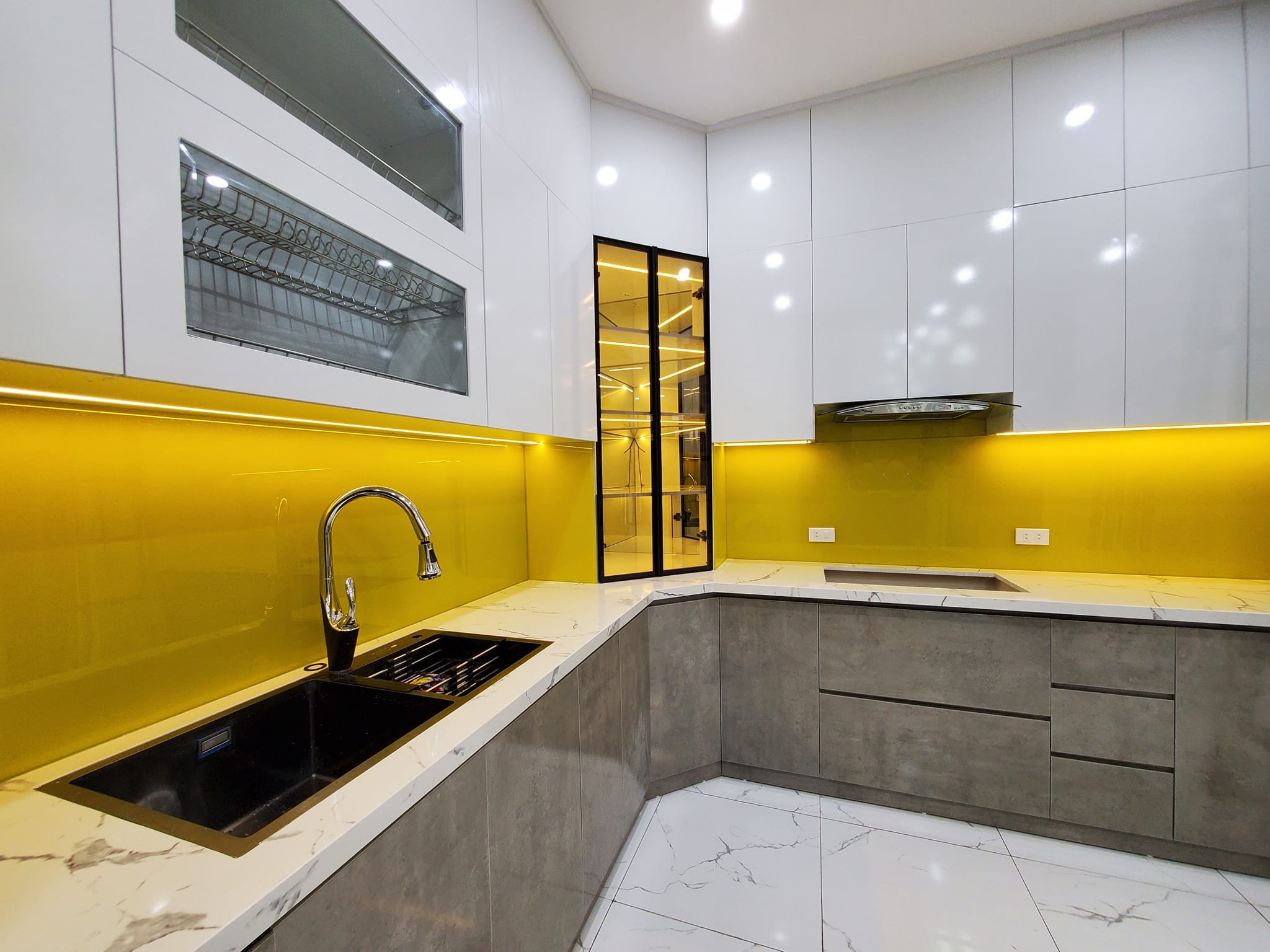 Chính chủ cần tiền bán gấp nhà Phan Đình Giót, diện tích 35m2 x 5 tầng. Giá 3.9 tỷ