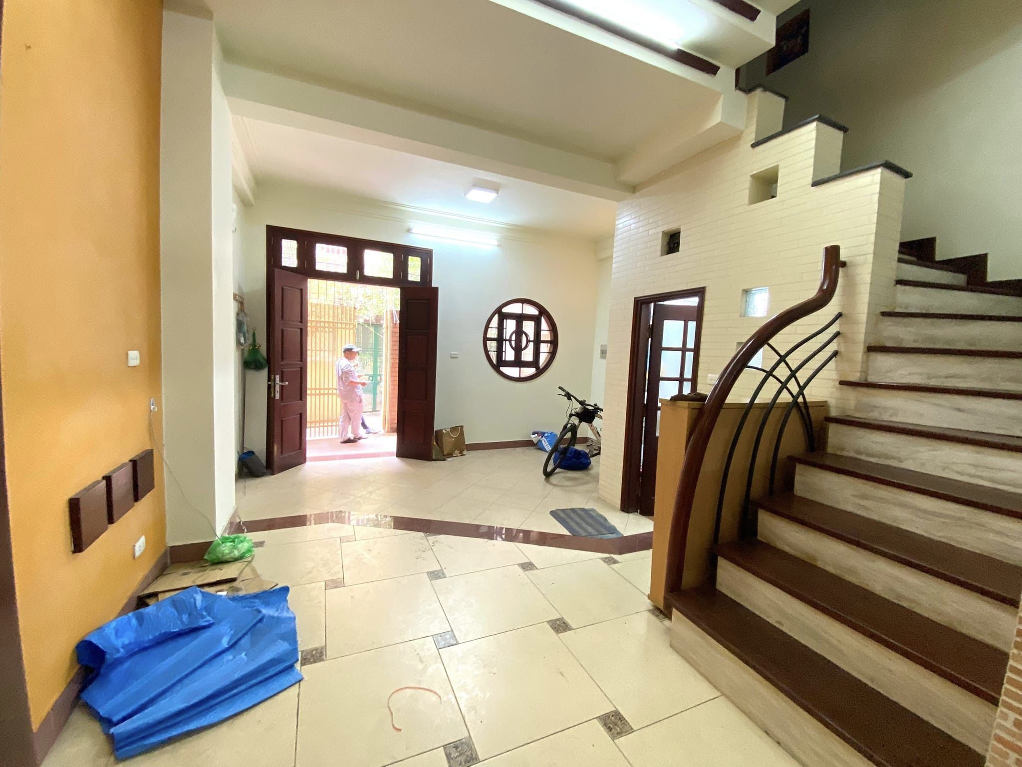 Bán ngôi nhà 48m2 phố Âu Cơ, Tây Hồ Chủ tự xây 4 ngủ 10m Ô tô tránh 3.1 Tỷ