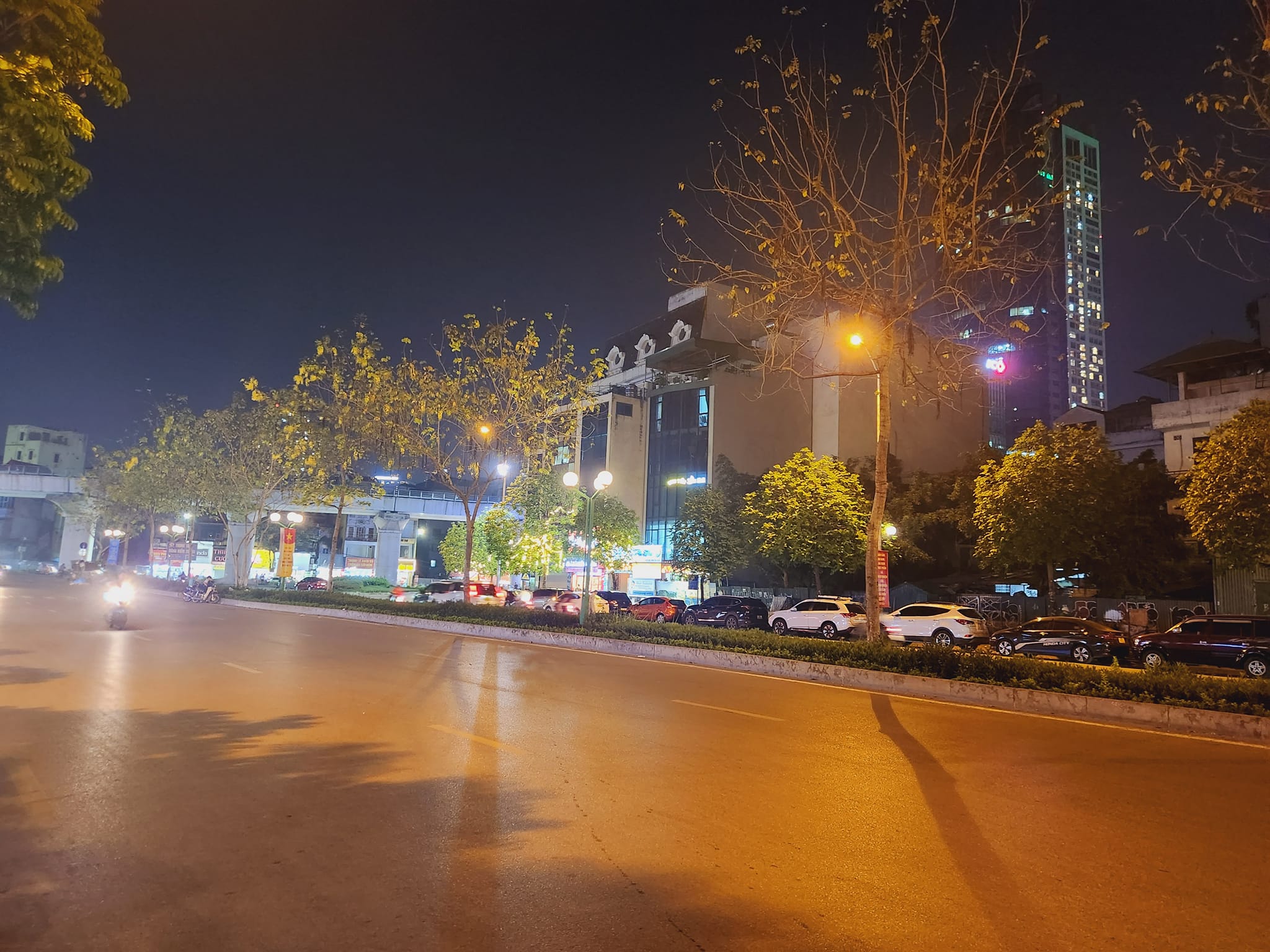 Phố Cầu Giấy, Tòa Nhà 9 Tầng 4 Thoáng, Ở, Cho Thuê CCMN, 15 Phòng 70m Nhỉnh 15 Tỷ