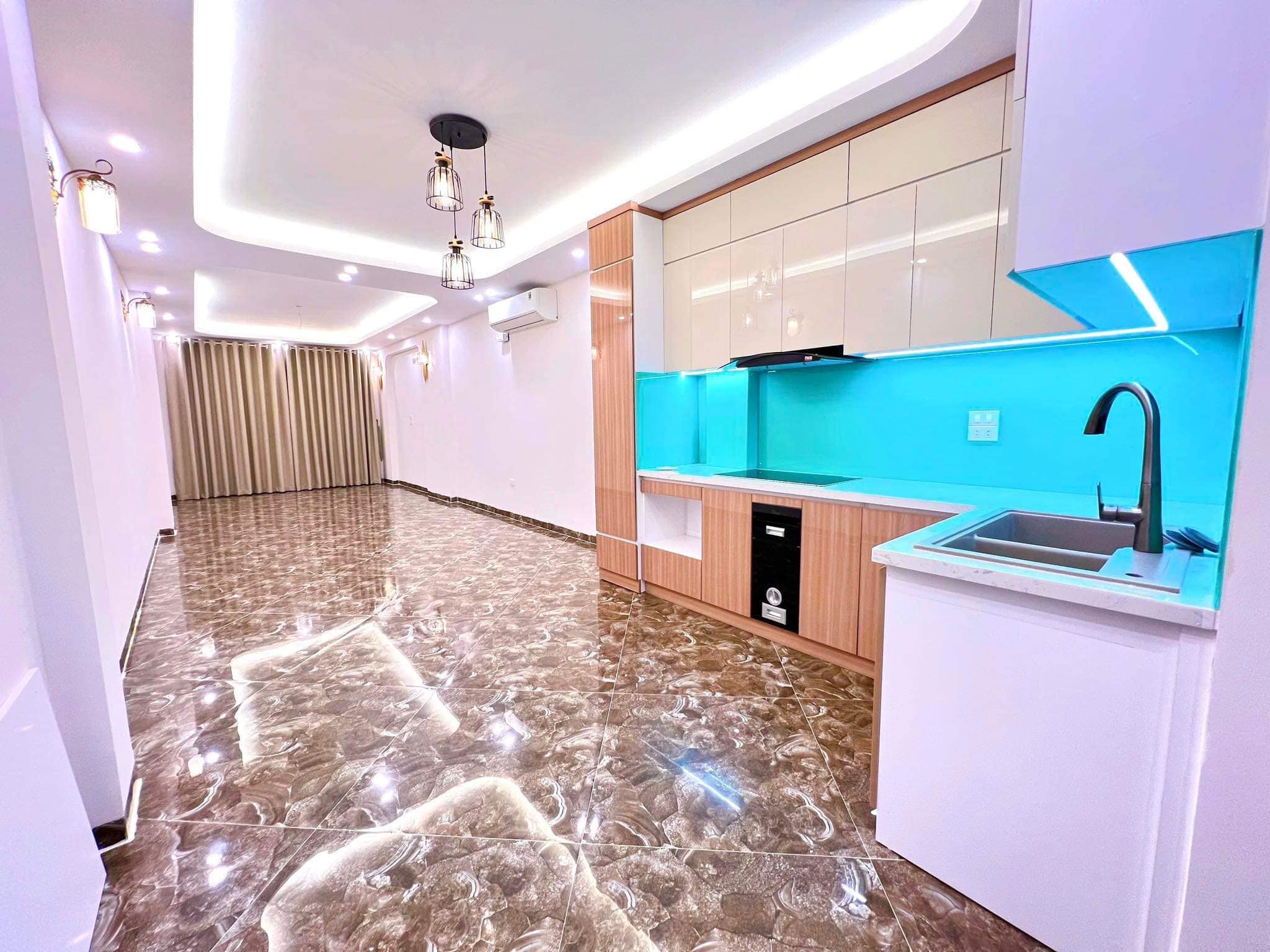 Bán nhà phố Ngọc Hà,Ba Đình 66m2 x5Tầng,Ôtô kinh doanh,thang máy, giá 13.5 tỷ