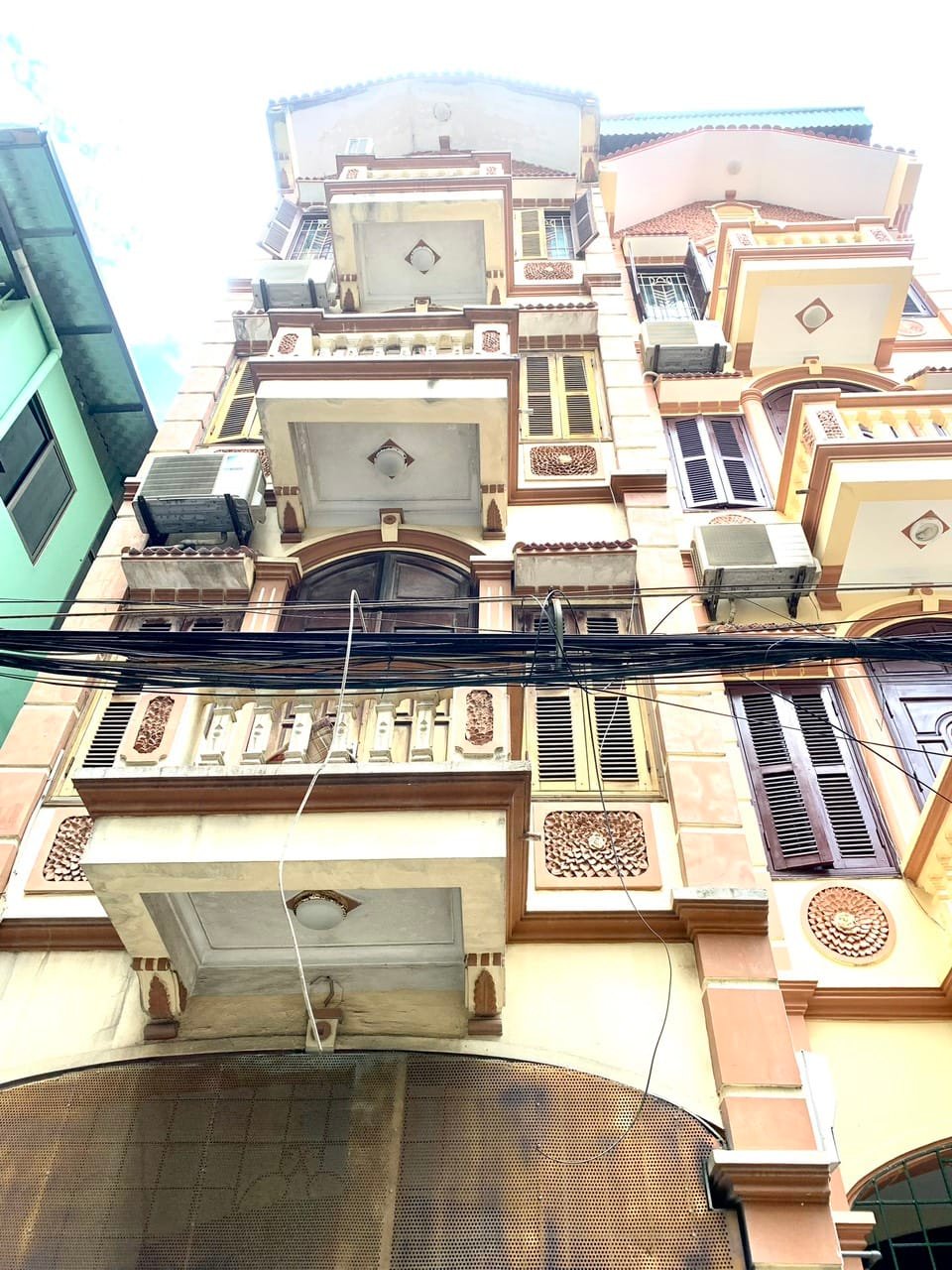 Bán Nhà Đống Đa Lô Góc 50m x 4 Tầng Mt4m Ô Tô Vào Nhà Kinh Doanh Giá 9.35 Tỷ.