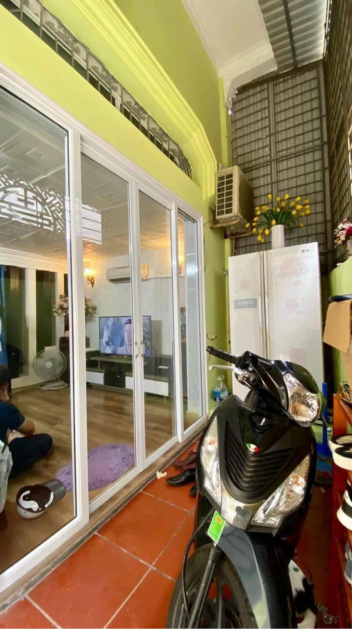 NHỈNH 2TỶ-NHÀ 30M-NGỌC THỤY LONG BIÊN-NGÕ ÔTÔ-TIỆN ÍCH ĐỈNH-NỞ HẬU-Ở NGAY